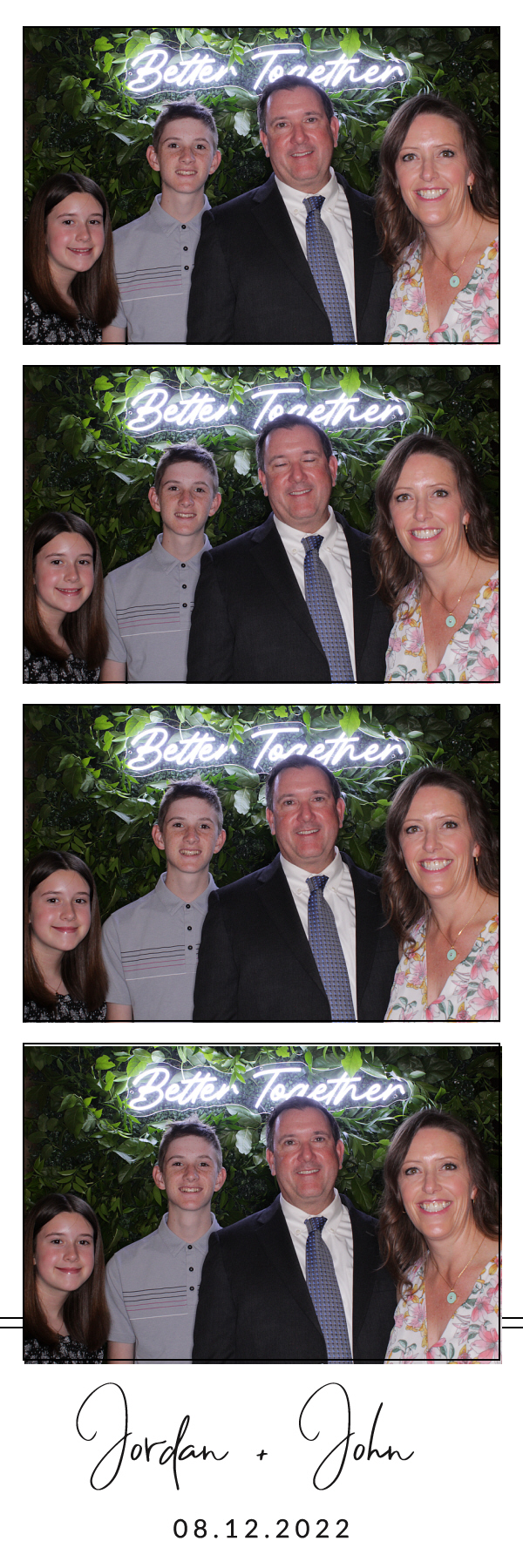 Jordan and John's Wedding | View more photos from the event at gallery.photoboothbillings.com/u/PhotoBoothBillings/Jordan-and-Johns-Wedding