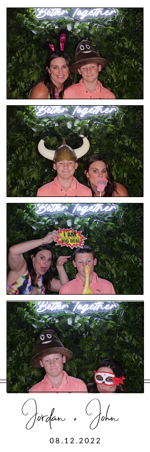 Jordan and John's Wedding | View more photos from the event at gallery.photoboothbillings.com/u/PhotoBoothBillings/Jordan-and-Johns-Wedding