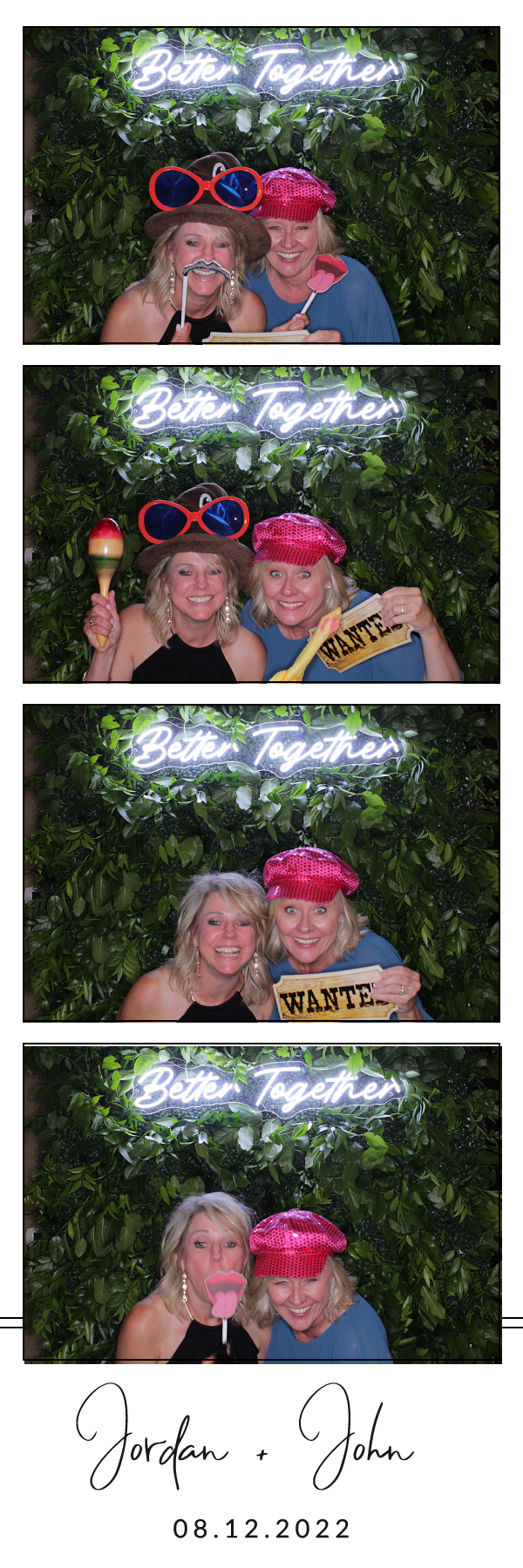 Jordan and John's Wedding | View more photos from the event at gallery.photoboothbillings.com/u/PhotoBoothBillings/Jordan-and-Johns-Wedding