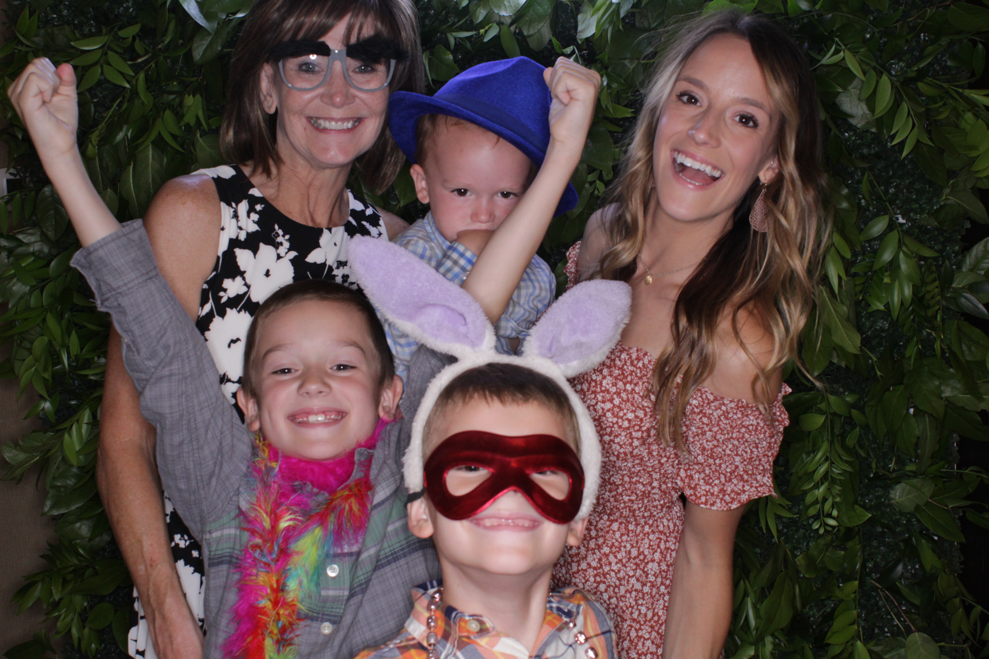 Jordan and John's Wedding | View more photos from the event at gallery.photoboothbillings.com/u/PhotoBoothBillings/Jordan-and-Johns-Wedding