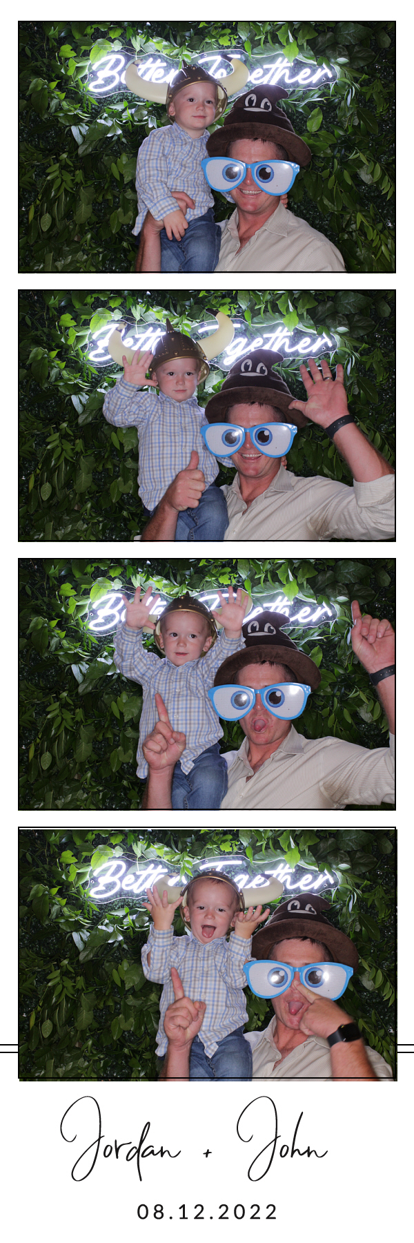 Jordan and John's Wedding | View more photos from the event at gallery.photoboothbillings.com/u/PhotoBoothBillings/Jordan-and-Johns-Wedding