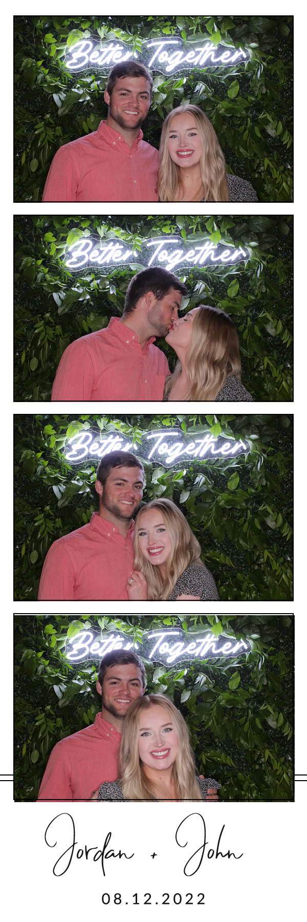 Jordan and John's Wedding | View more photos from the event at gallery.photoboothbillings.com/u/PhotoBoothBillings/Jordan-and-Johns-Wedding