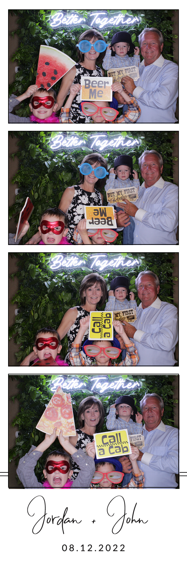 Jordan and John's Wedding | View more photos from the event at gallery.photoboothbillings.com/u/PhotoBoothBillings/Jordan-and-Johns-Wedding