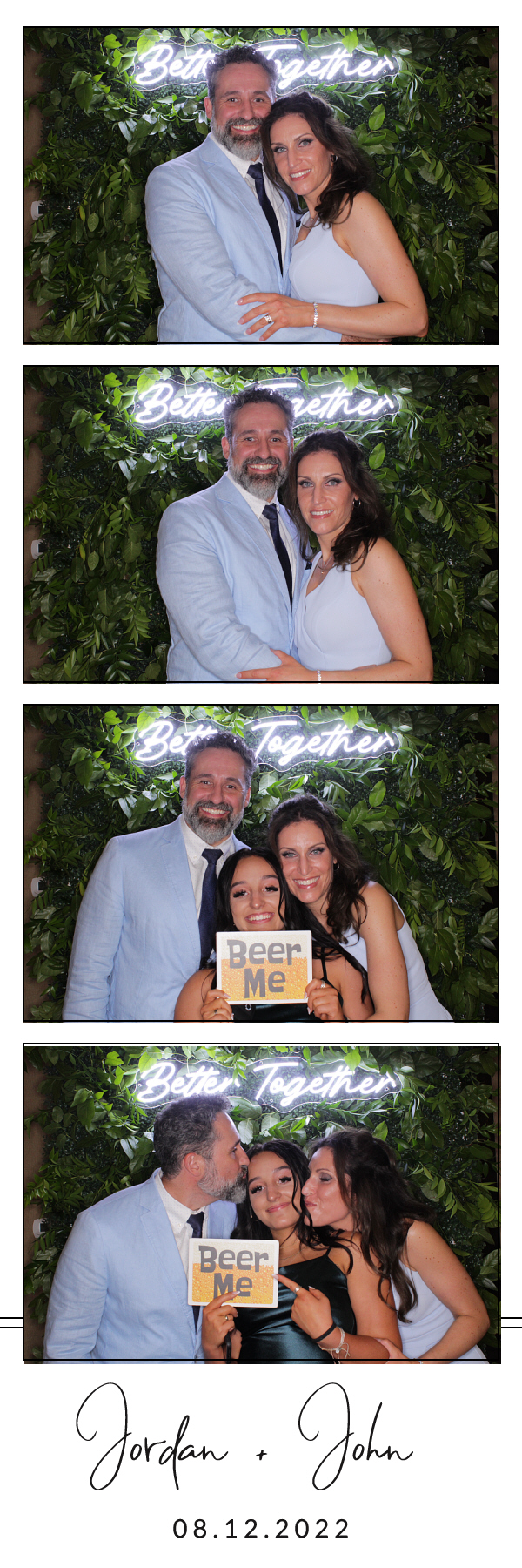 Jordan and John's Wedding | View more photos from the event at gallery.photoboothbillings.com/u/PhotoBoothBillings/Jordan-and-Johns-Wedding