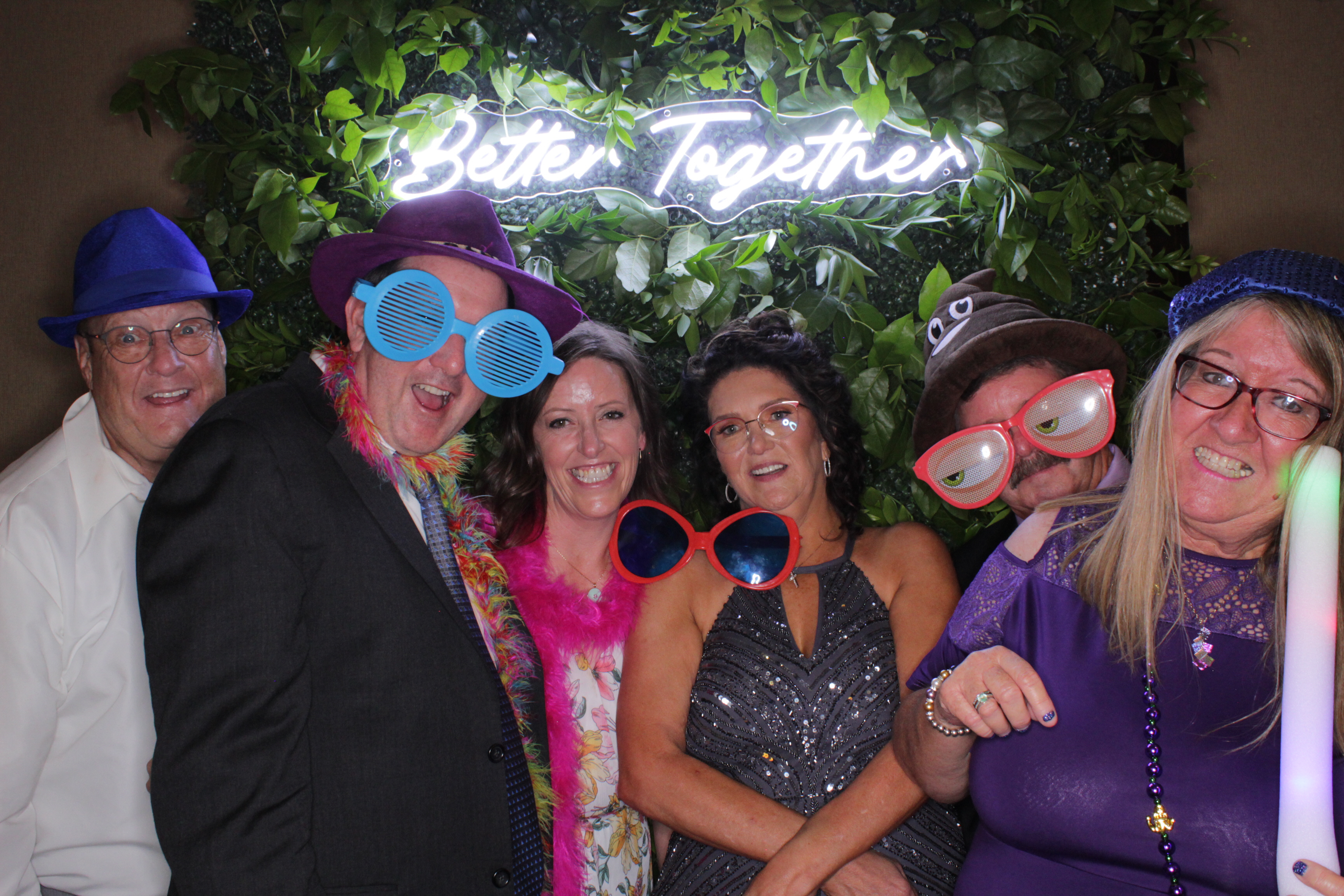 Jordan and John's Wedding | View more photos from the event at gallery.photoboothbillings.com/u/PhotoBoothBillings/Jordan-and-Johns-Wedding