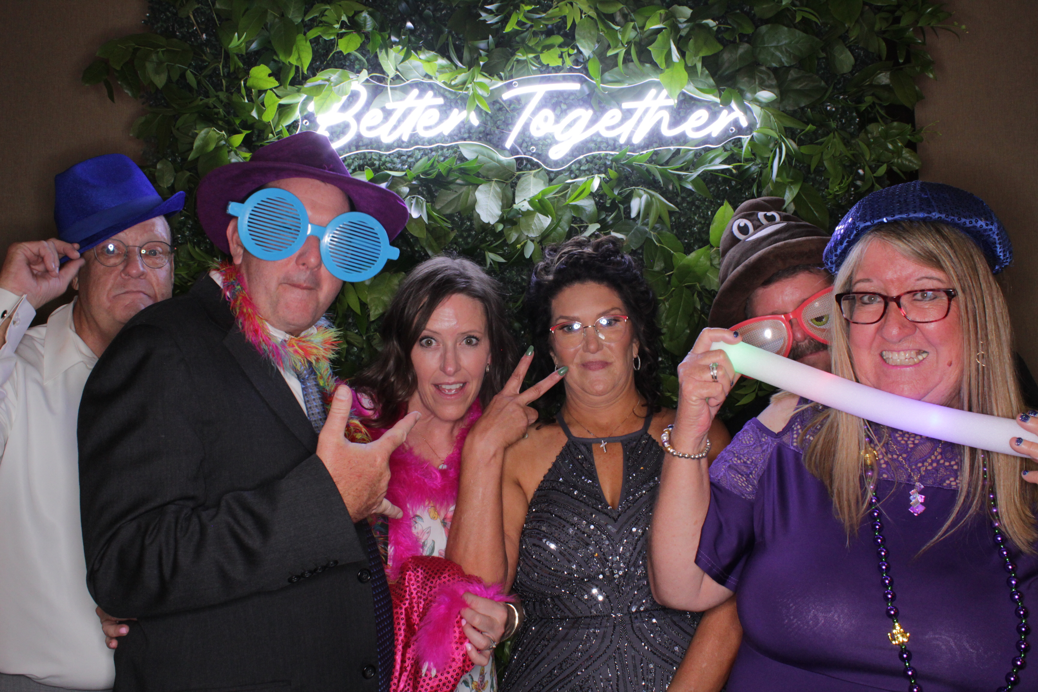 Jordan and John's Wedding | View more photos from the event at gallery.photoboothbillings.com/u/PhotoBoothBillings/Jordan-and-Johns-Wedding
