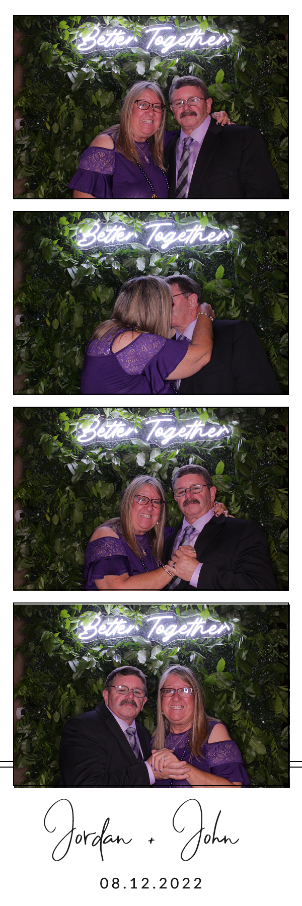 Jordan and John's Wedding | View more photos from the event at gallery.photoboothbillings.com/u/PhotoBoothBillings/Jordan-and-Johns-Wedding