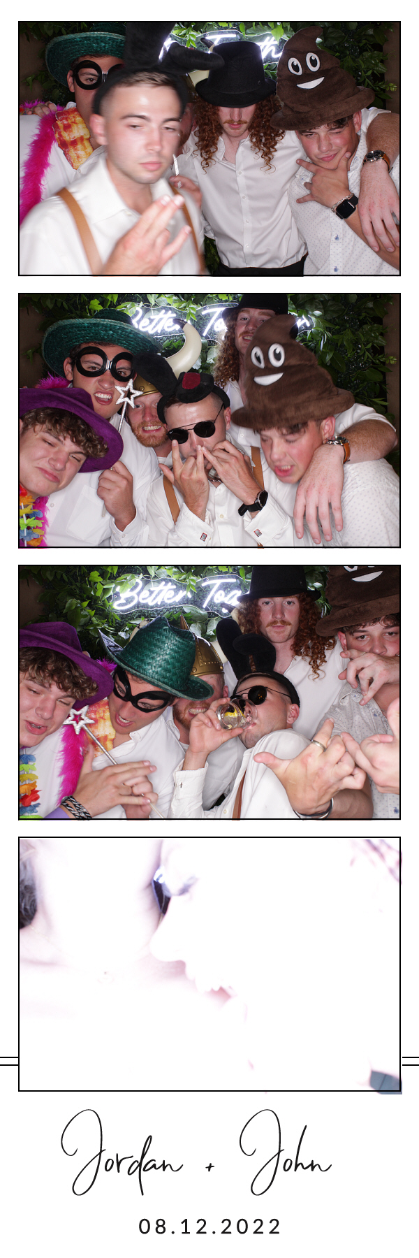 Jordan and John's Wedding | View more photos from the event at gallery.photoboothbillings.com/u/PhotoBoothBillings/Jordan-and-Johns-Wedding