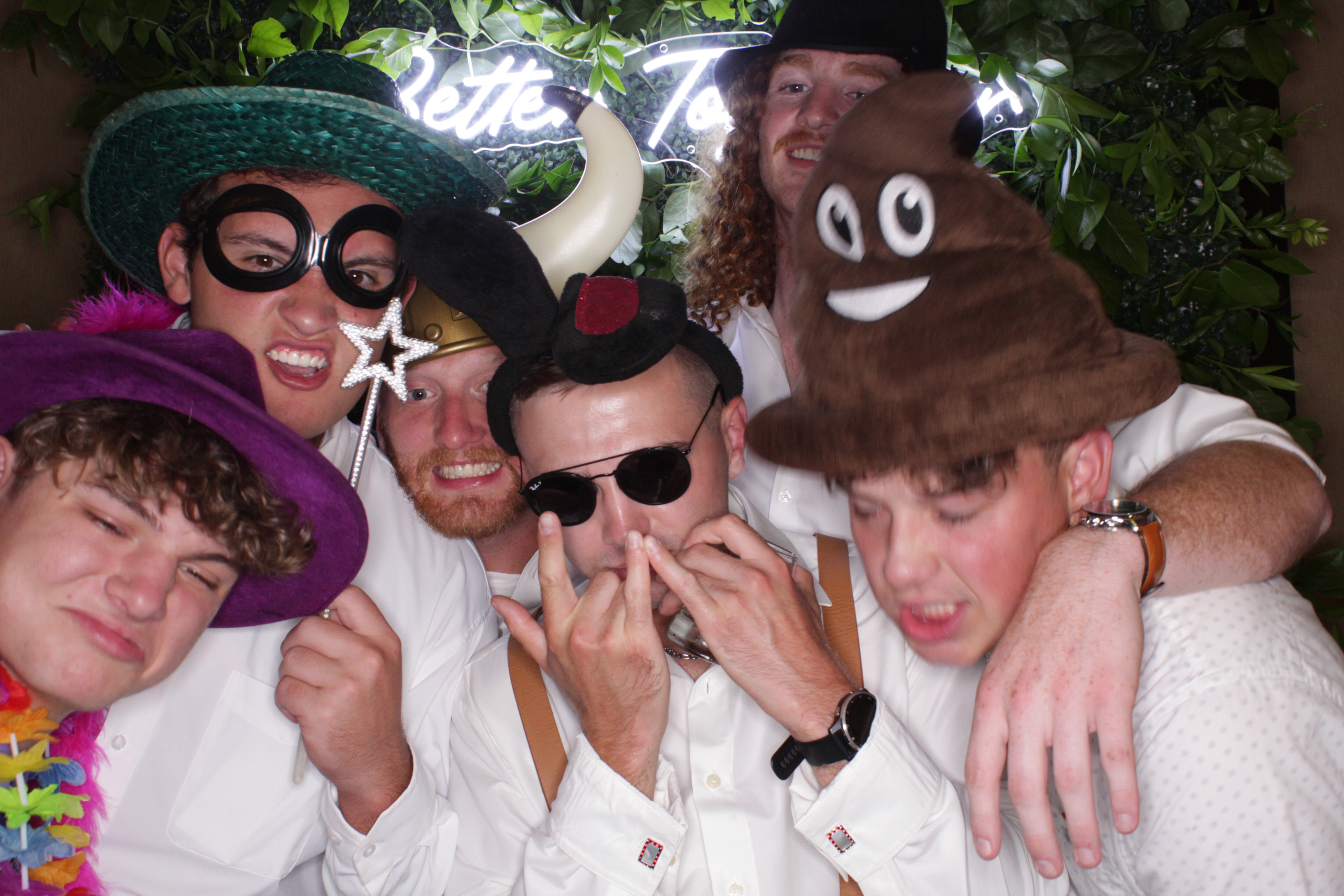 Jordan and John's Wedding | View more photos from the event at gallery.photoboothbillings.com/u/PhotoBoothBillings/Jordan-and-Johns-Wedding
