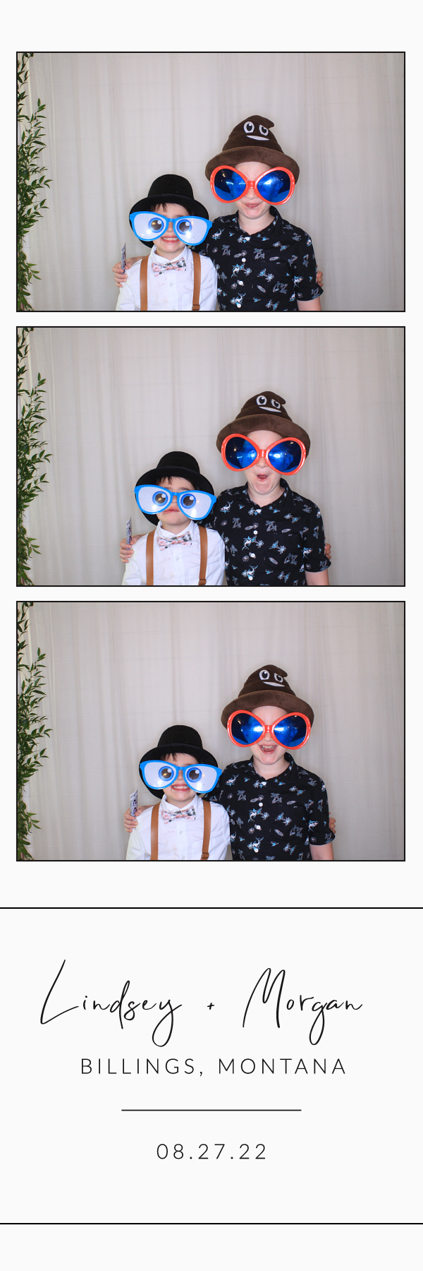 Lindsey and Morgan's Wedding | View more photos from the event at gallery.photoboothbillings.com/u/PhotoBoothBillings/Lindsey-and-Morgans-Wedding