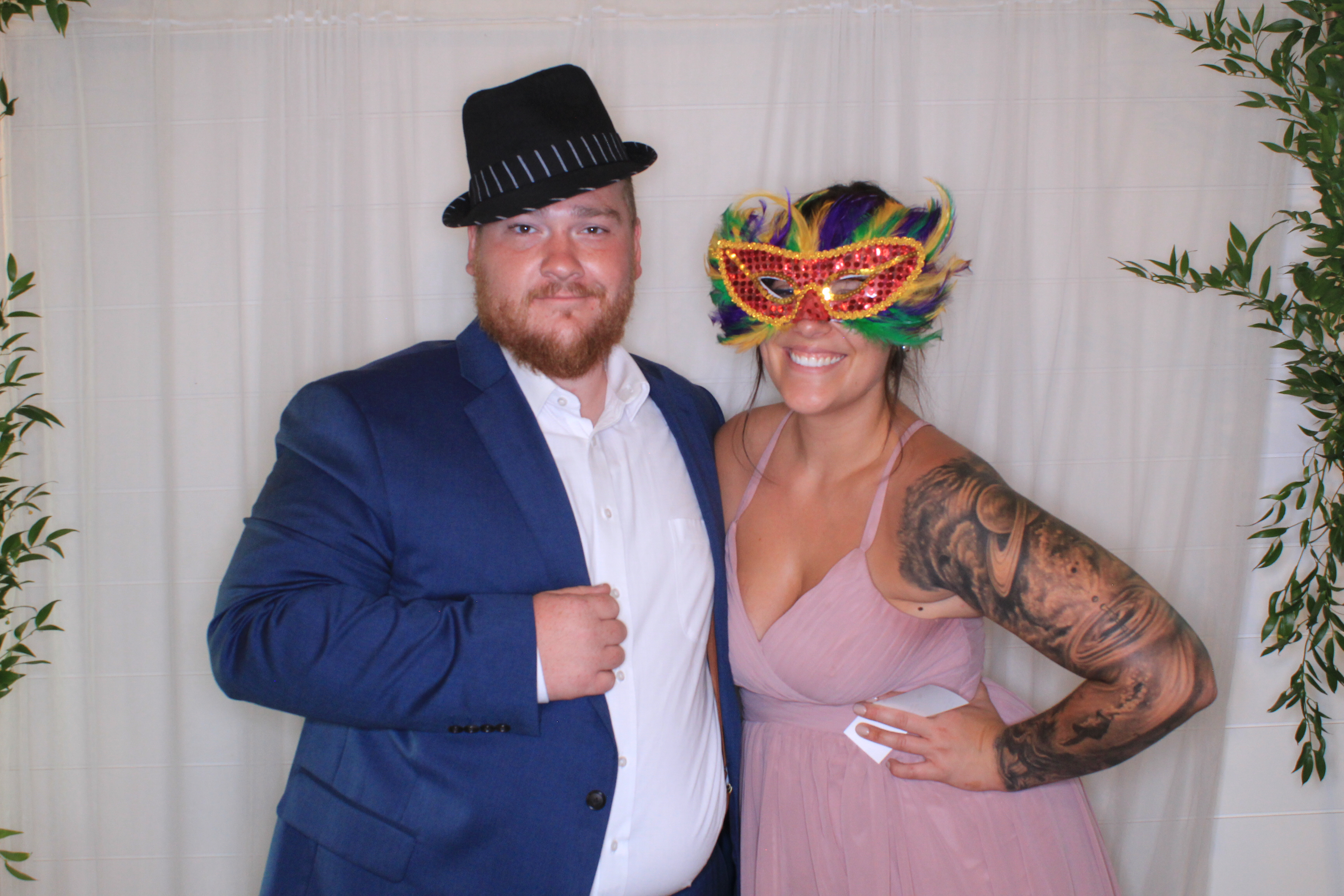Lindsey and Morgan's Wedding | View more photos from the event at gallery.photoboothbillings.com/u/PhotoBoothBillings/Lindsey-and-Morgans-Wedding