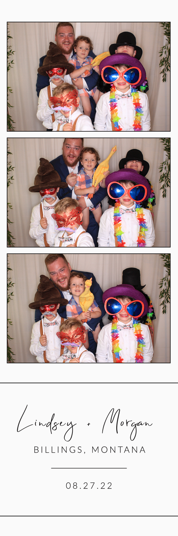 Lindsey and Morgan's Wedding | View more photos from the event at gallery.photoboothbillings.com/u/PhotoBoothBillings/Lindsey-and-Morgans-Wedding