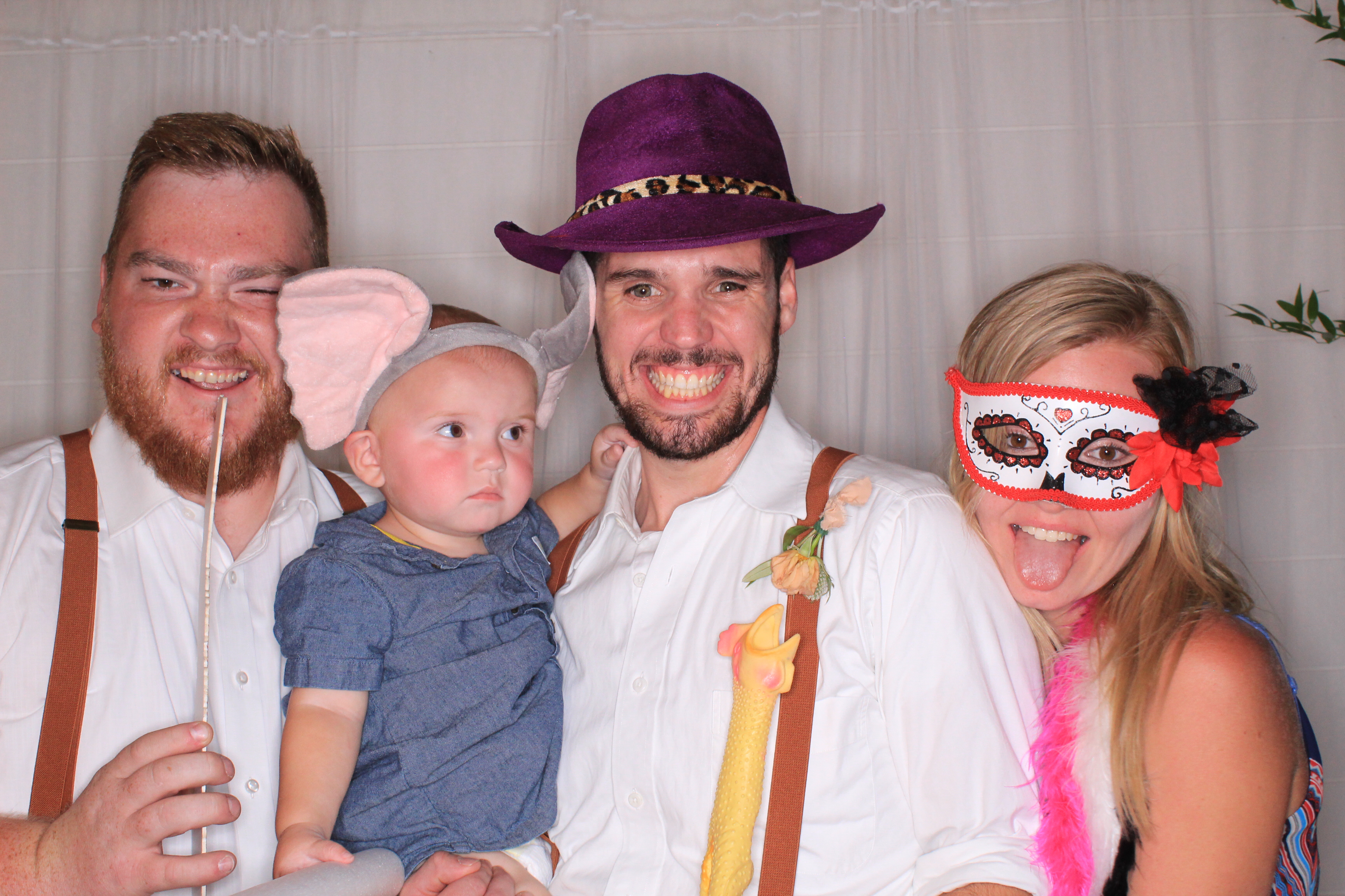 Lindsey and Morgan's Wedding | View more photos from the event at gallery.photoboothbillings.com/u/PhotoBoothBillings/Lindsey-and-Morgans-Wedding