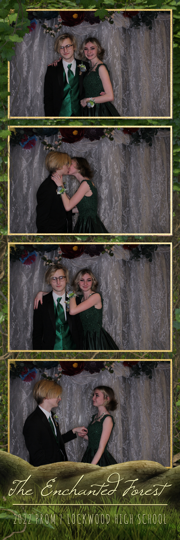 Lockwood Prom | View more photos from the event at gallery.photoboothbillings.com/u/PhotoBoothBillings/Lockwood-Prom