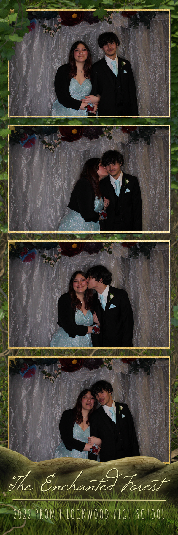 Lockwood Prom | View more photos from the event at gallery.photoboothbillings.com/u/PhotoBoothBillings/Lockwood-Prom
