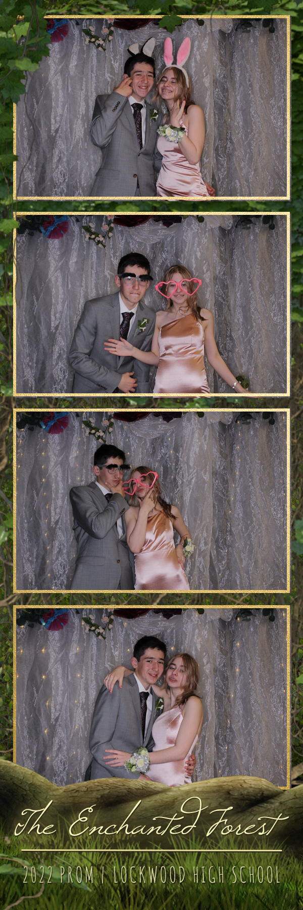 Lockwood Prom | View more photos from the event at gallery.photoboothbillings.com/u/PhotoBoothBillings/Lockwood-Prom