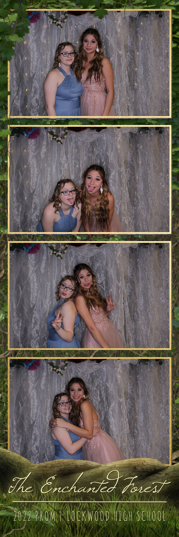 Lockwood Prom | View more photos from the event at gallery.photoboothbillings.com/u/PhotoBoothBillings/Lockwood-Prom