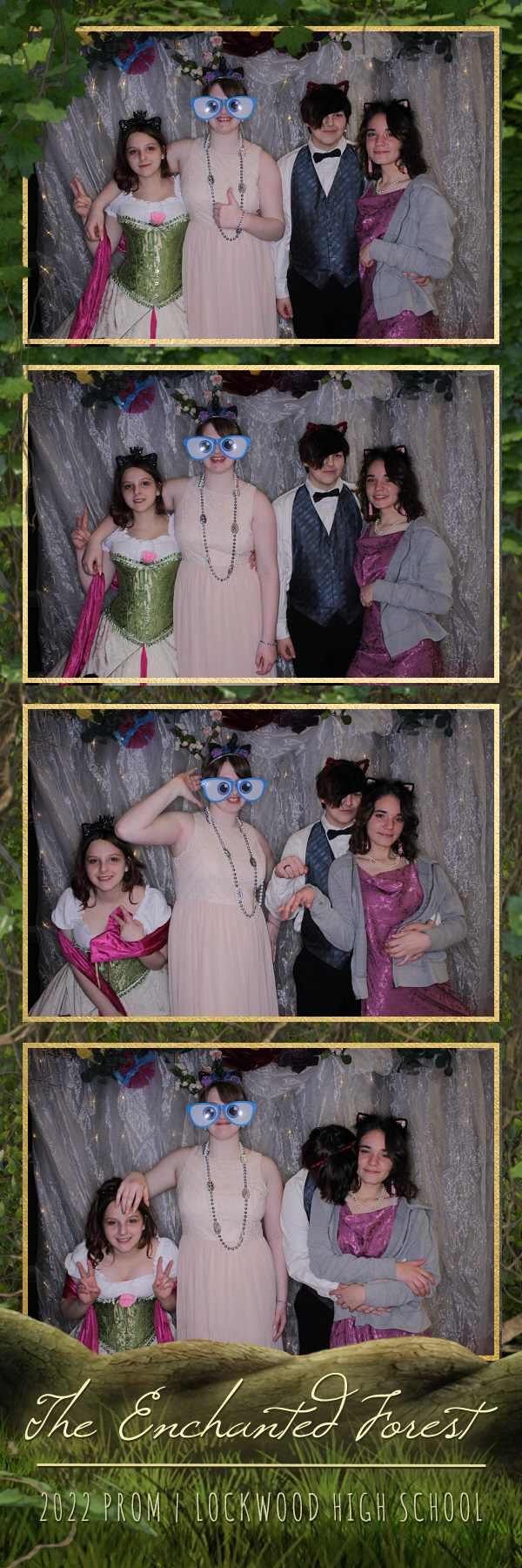 Lockwood Prom | View more photos from the event at gallery.photoboothbillings.com/u/PhotoBoothBillings/Lockwood-Prom