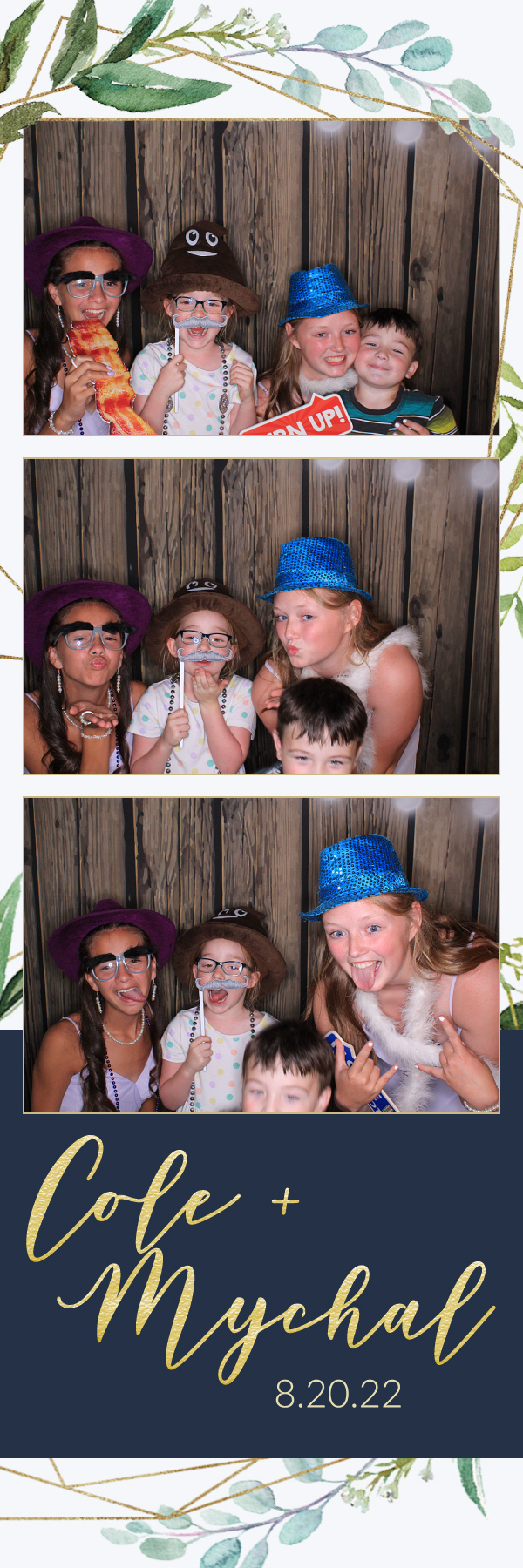 Mychal and Cole's Wedding | View more photos from the event at gallery.photoboothbillings.com/u/PhotoBoothBillings/Mychal-and-Coles-Wedding