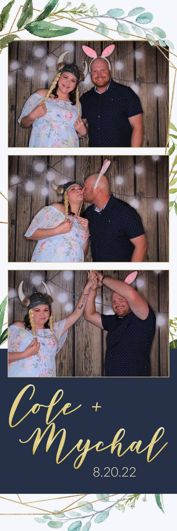Mychal and Cole's Wedding | View more photos from the event at gallery.photoboothbillings.com/u/PhotoBoothBillings/Mychal-and-Coles-Wedding