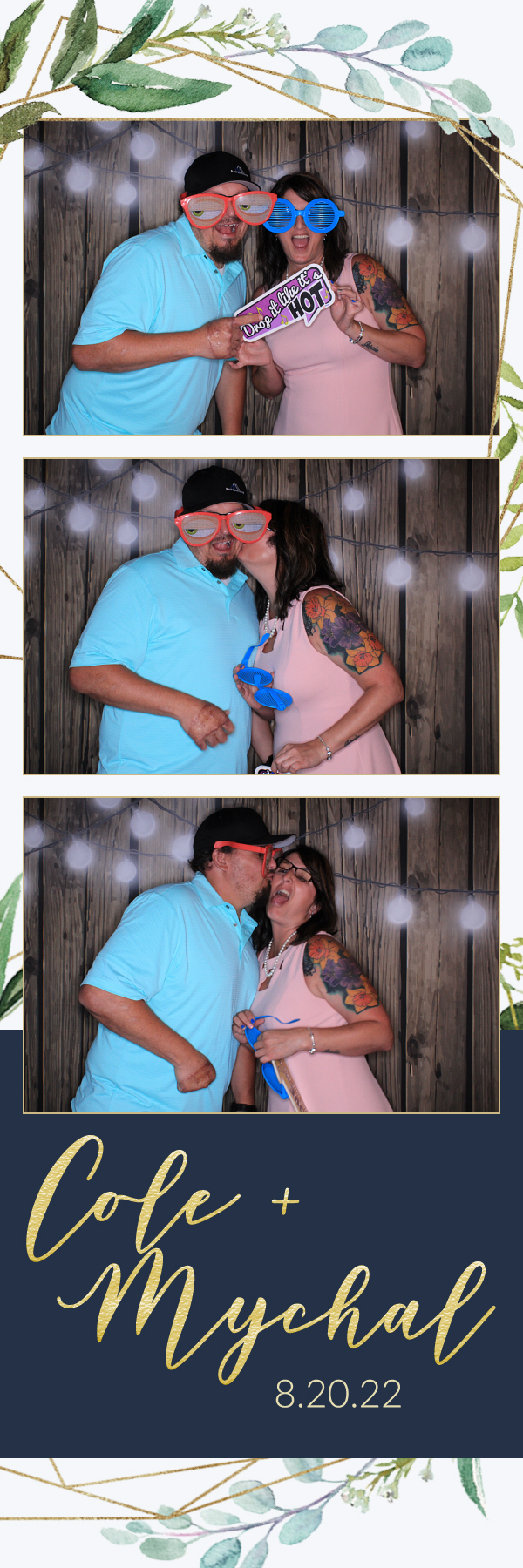 Mychal and Cole's Wedding | View more photos from the event at gallery.photoboothbillings.com/u/PhotoBoothBillings/Mychal-and-Coles-Wedding