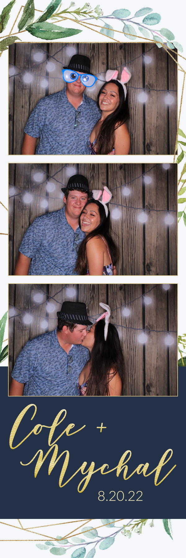 Mychal and Cole's Wedding | View more photos from the event at gallery.photoboothbillings.com/u/PhotoBoothBillings/Mychal-and-Coles-Wedding