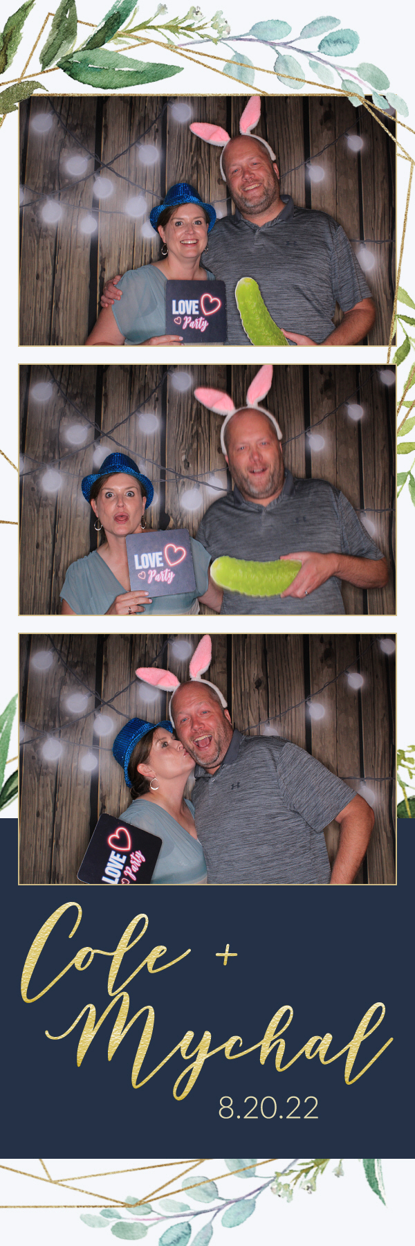 Mychal and Cole's Wedding | View more photos from the event at gallery.photoboothbillings.com/u/PhotoBoothBillings/Mychal-and-Coles-Wedding