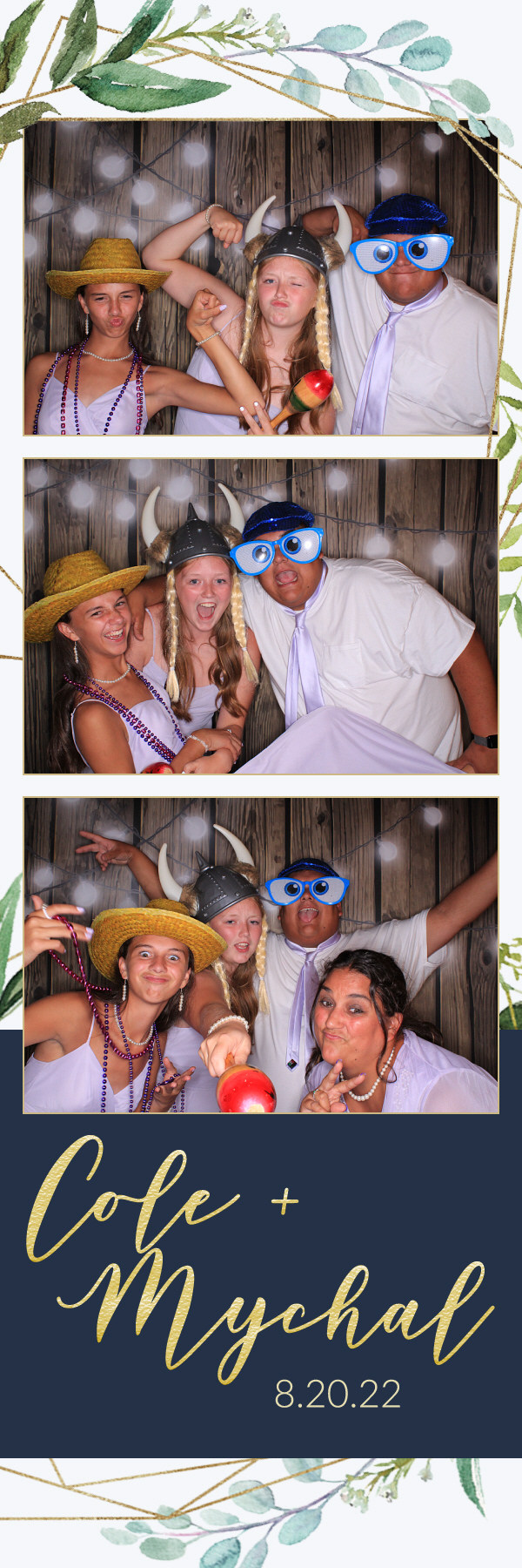 Mychal and Cole's Wedding | View more photos from the event at gallery.photoboothbillings.com/u/PhotoBoothBillings/Mychal-and-Coles-Wedding