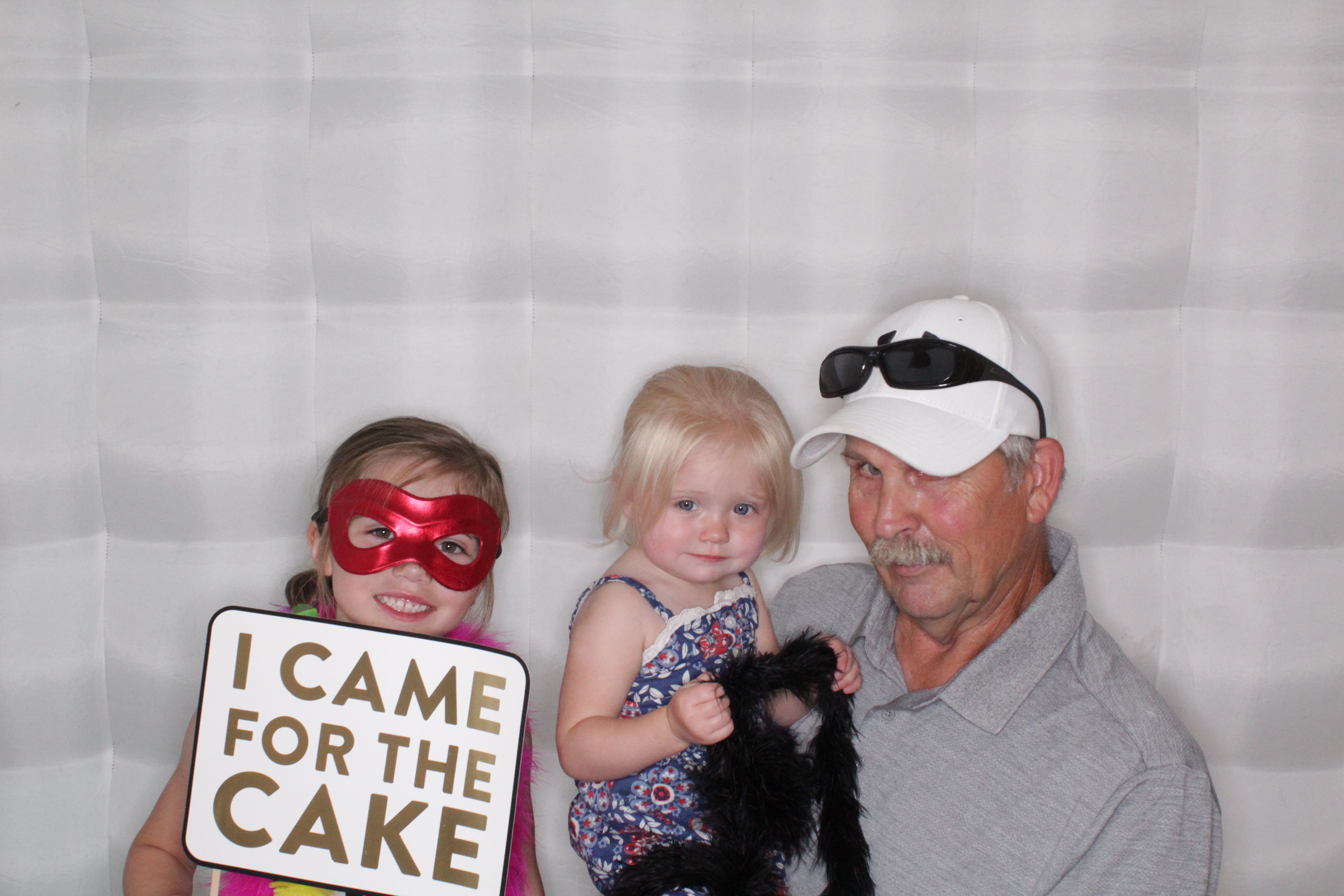 Peggy and Greg's Wedding | View more photos from the event at gallery.photoboothbillings.com/u/PhotoBoothBillings/Peggy-and-Gregs-Wedding