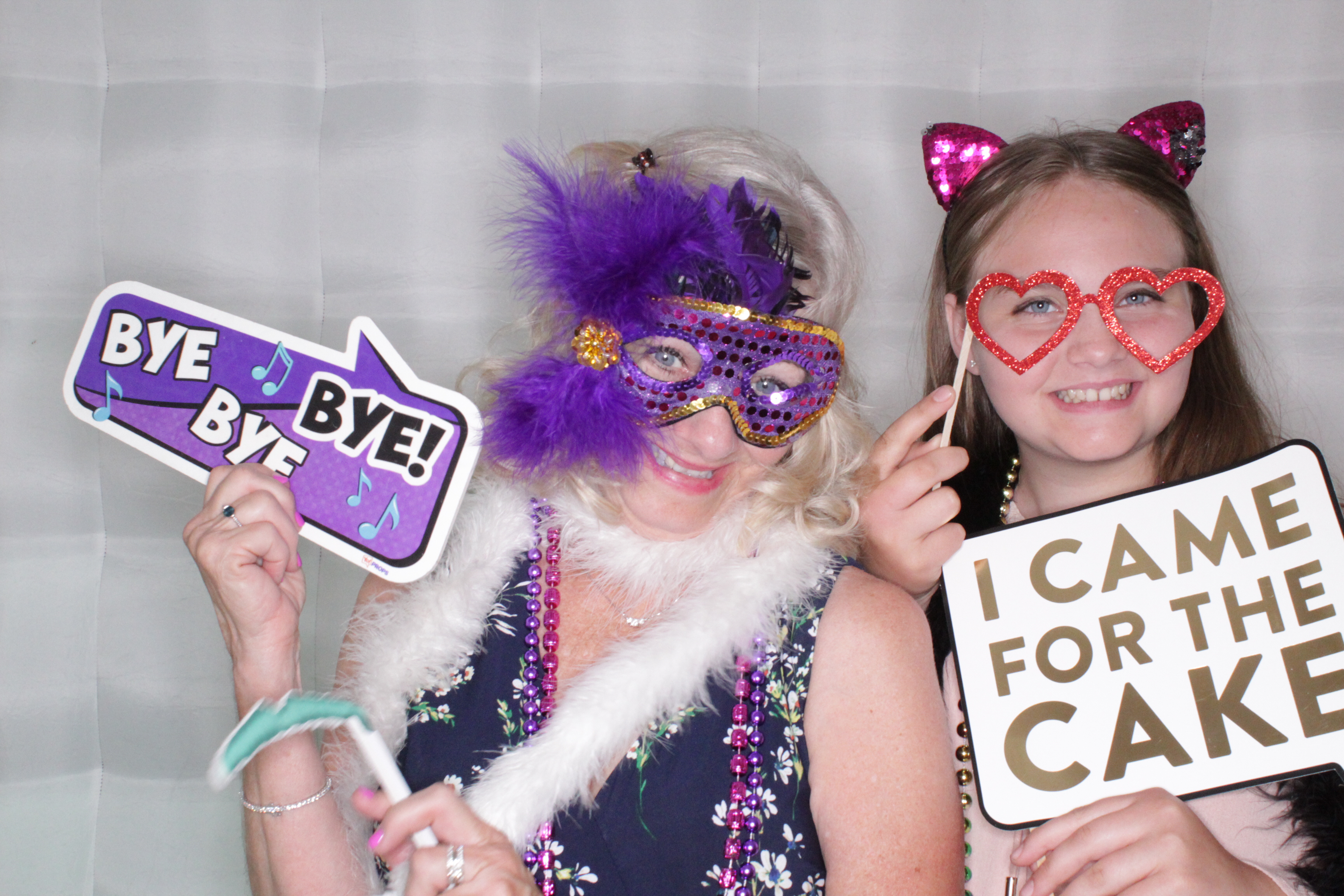 Peggy and Greg's Wedding | View more photos from the event at gallery.photoboothbillings.com/u/PhotoBoothBillings/Peggy-and-Gregs-Wedding
