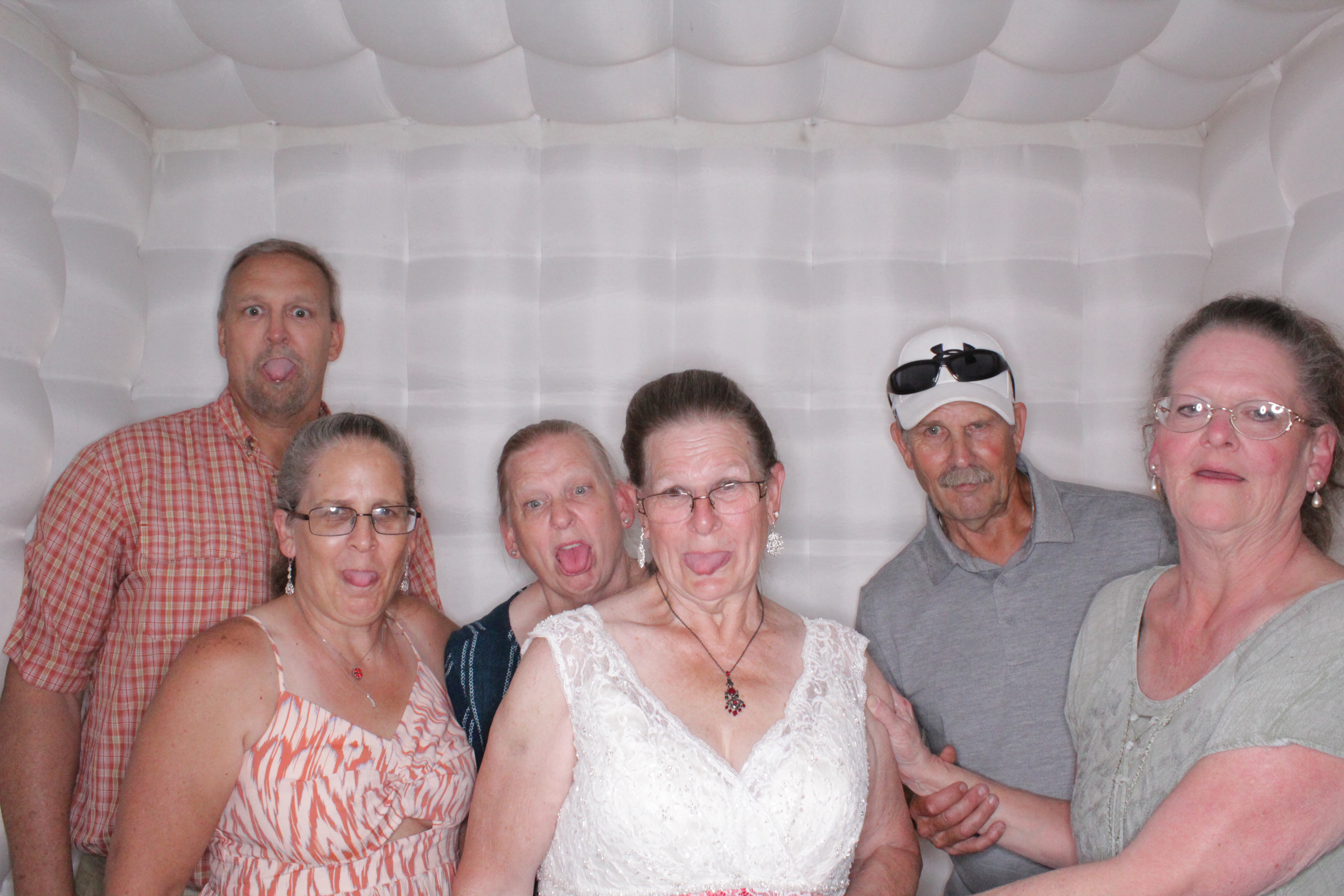 Peggy and Greg's Wedding | View more photos from the event at gallery.photoboothbillings.com/u/PhotoBoothBillings/Peggy-and-Gregs-Wedding