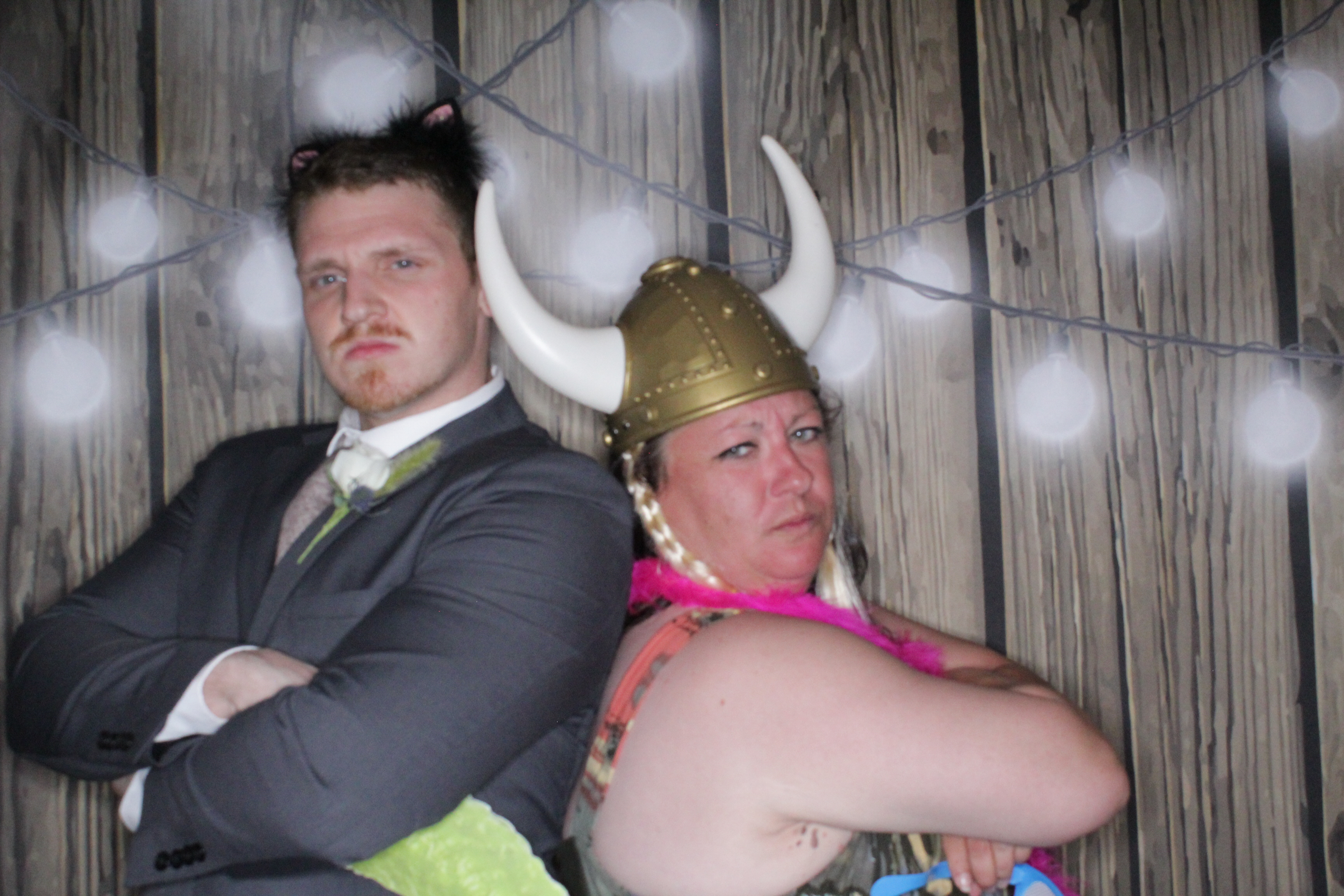 Shawna and Justin's Wedding | View more photos from the event at gallery.photoboothbillings.com/u/PhotoBoothBillings/Shawna-and-Justins-Wedding