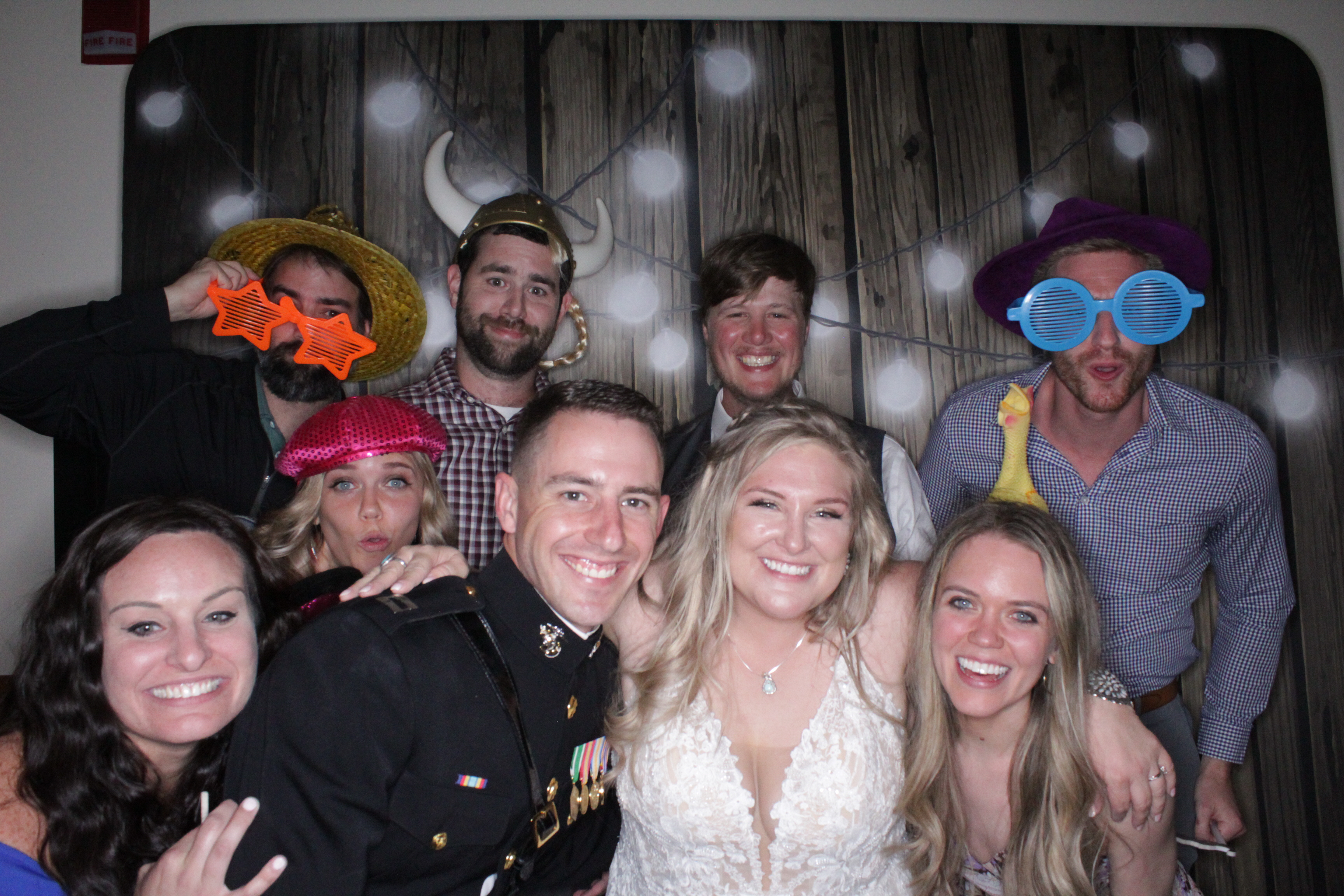 Shawna and Justin's Wedding | View more photos from the event at gallery.photoboothbillings.com/u/PhotoBoothBillings/Shawna-and-Justins-Wedding