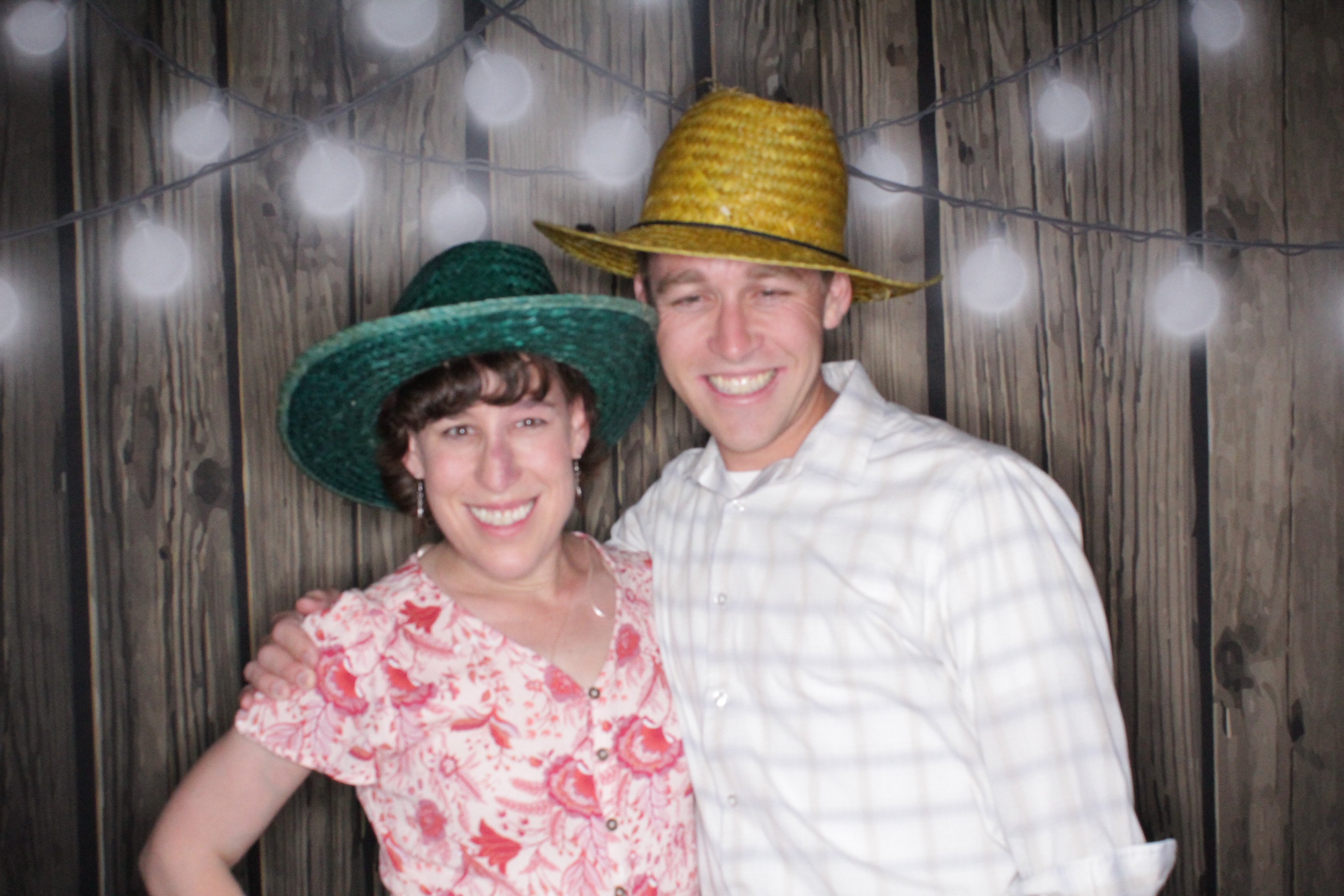 Shawna and Justin's Wedding | View more photos from the event at gallery.photoboothbillings.com/u/PhotoBoothBillings/Shawna-and-Justins-Wedding