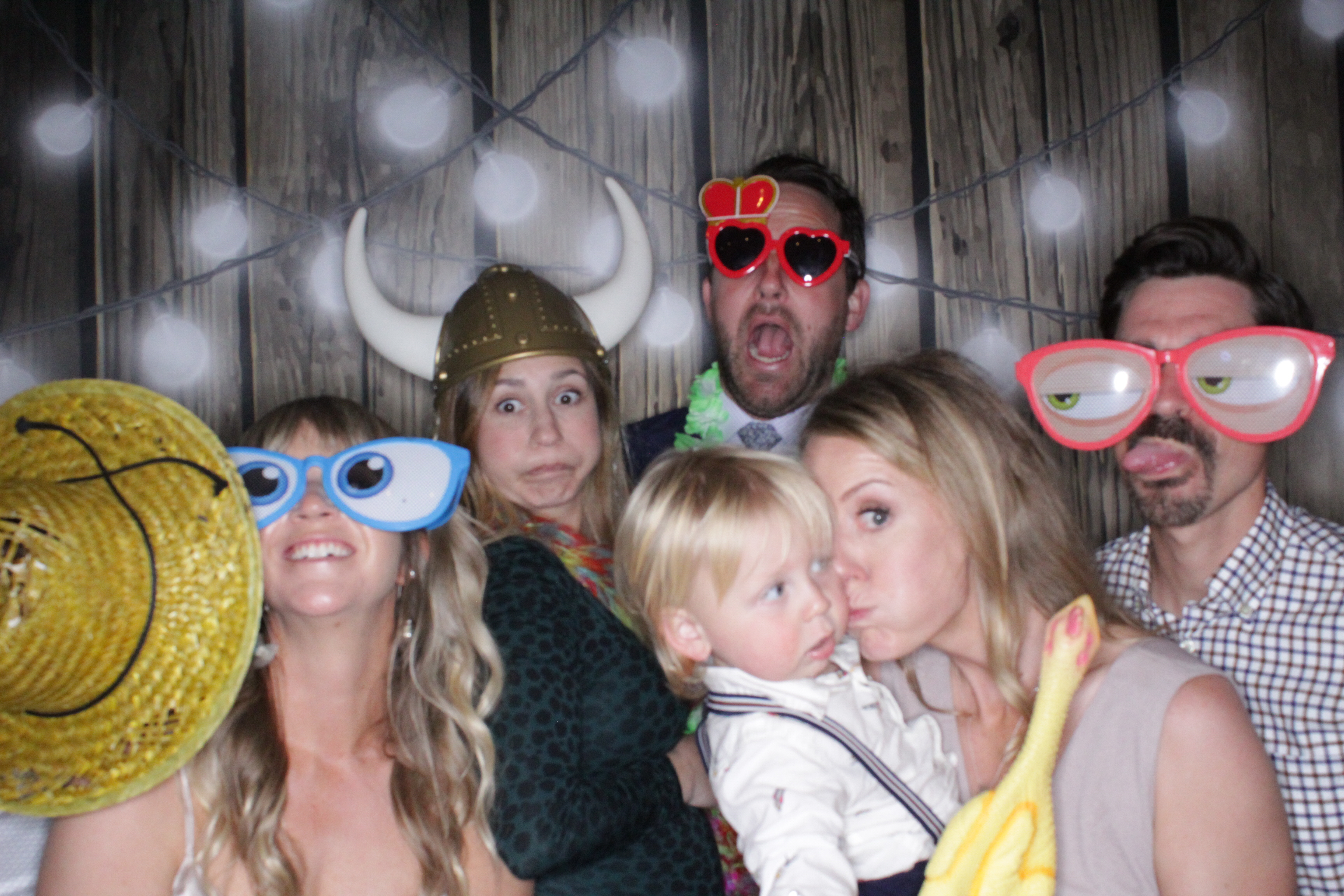 Shawna and Justin's Wedding | View more photos from the event at gallery.photoboothbillings.com/u/PhotoBoothBillings/Shawna-and-Justins-Wedding