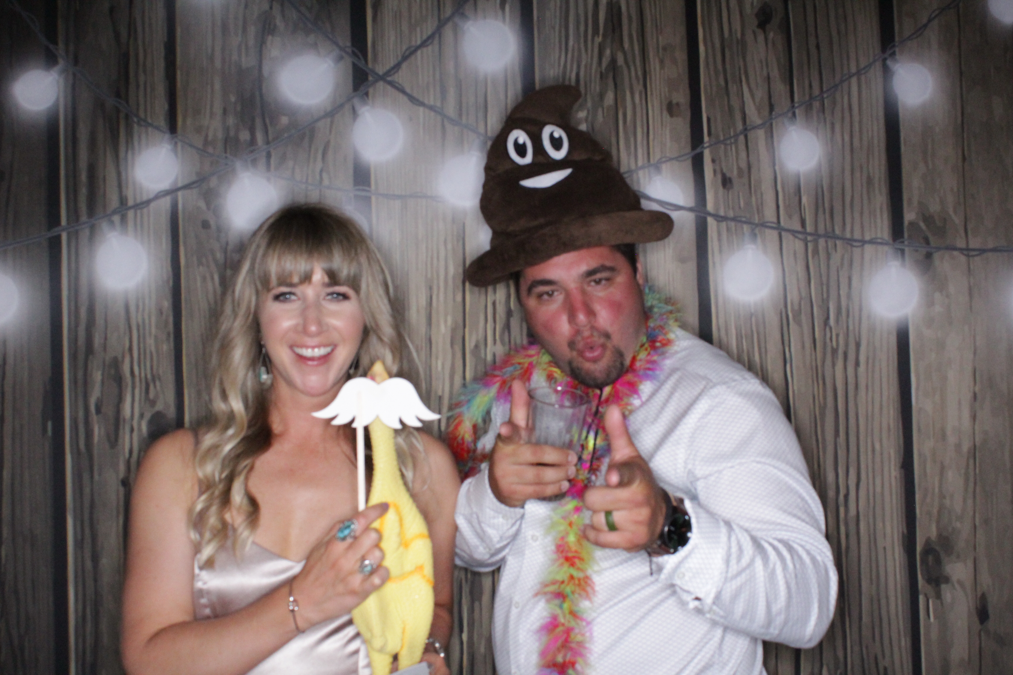 Shawna and Justin's Wedding | View more photos from the event at gallery.photoboothbillings.com/u/PhotoBoothBillings/Shawna-and-Justins-Wedding
