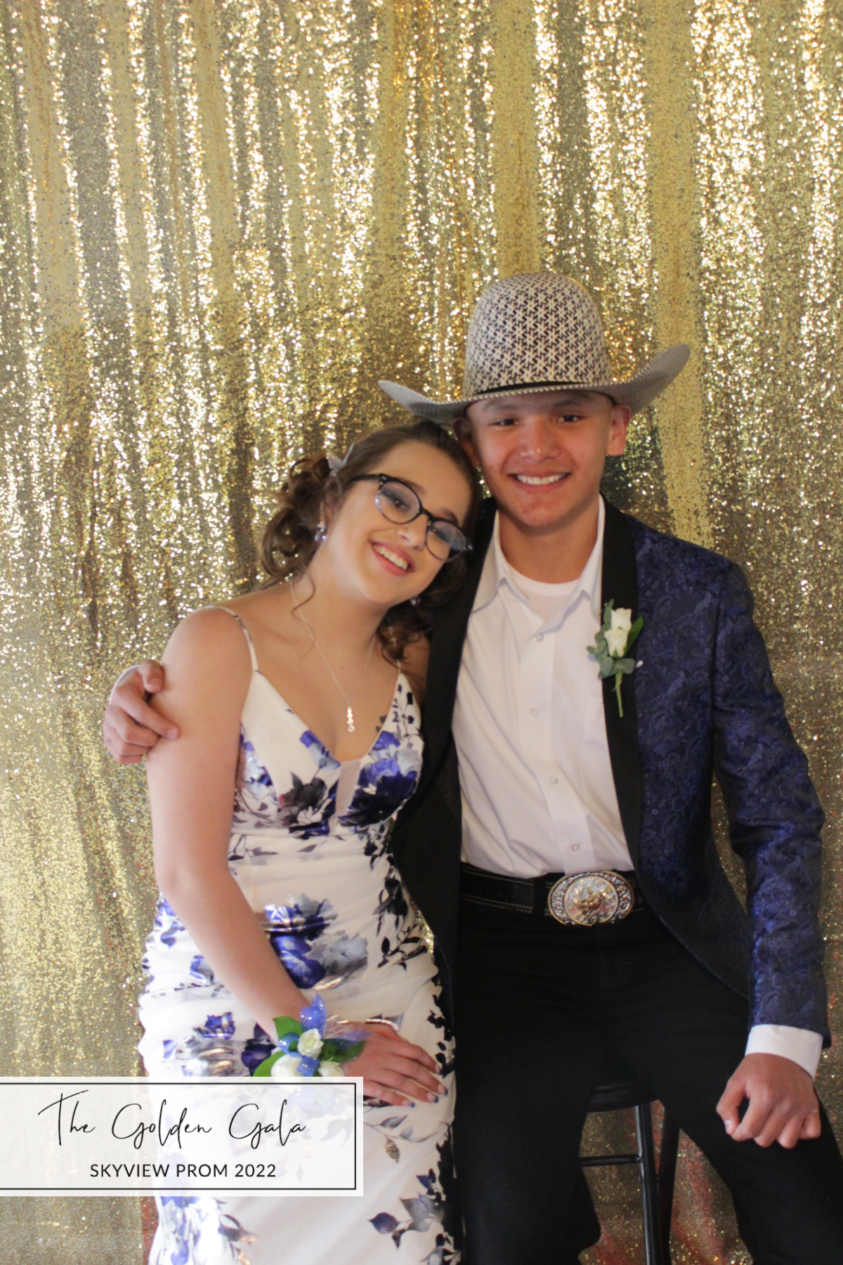 Skyview Prom | View more photos from the event at gallery.photoboothbillings.com/u/PhotoBoothBillings/Skyview-Prom