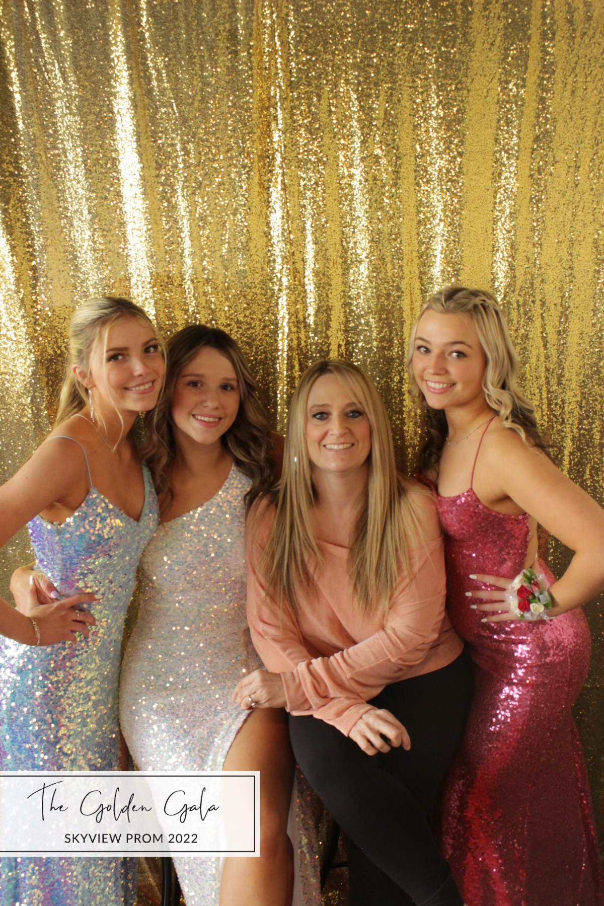 Skyview Prom | View more photos from the event at gallery.photoboothbillings.com/u/PhotoBoothBillings/Skyview-Prom
