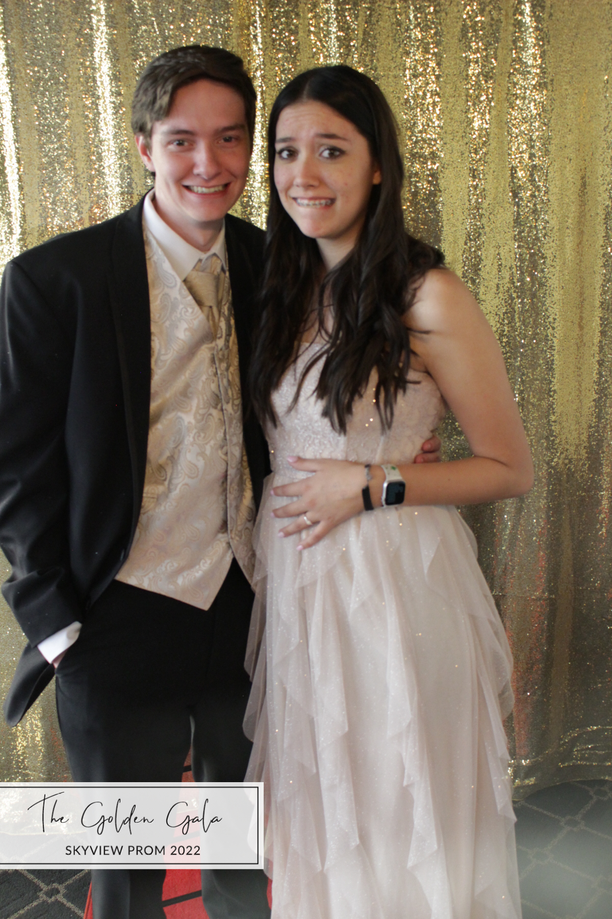 Skyview Prom | View more photos from the event at gallery.photoboothbillings.com/u/PhotoBoothBillings/Skyview-Prom