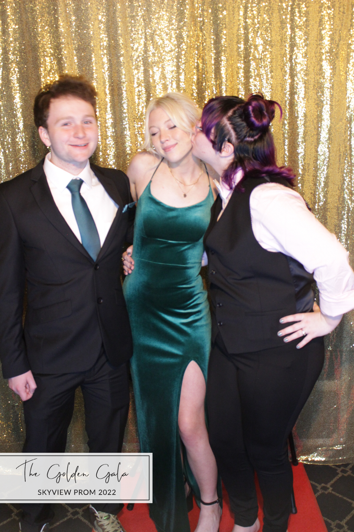 Skyview Prom | View more photos from the event at gallery.photoboothbillings.com/u/PhotoBoothBillings/Skyview-Prom