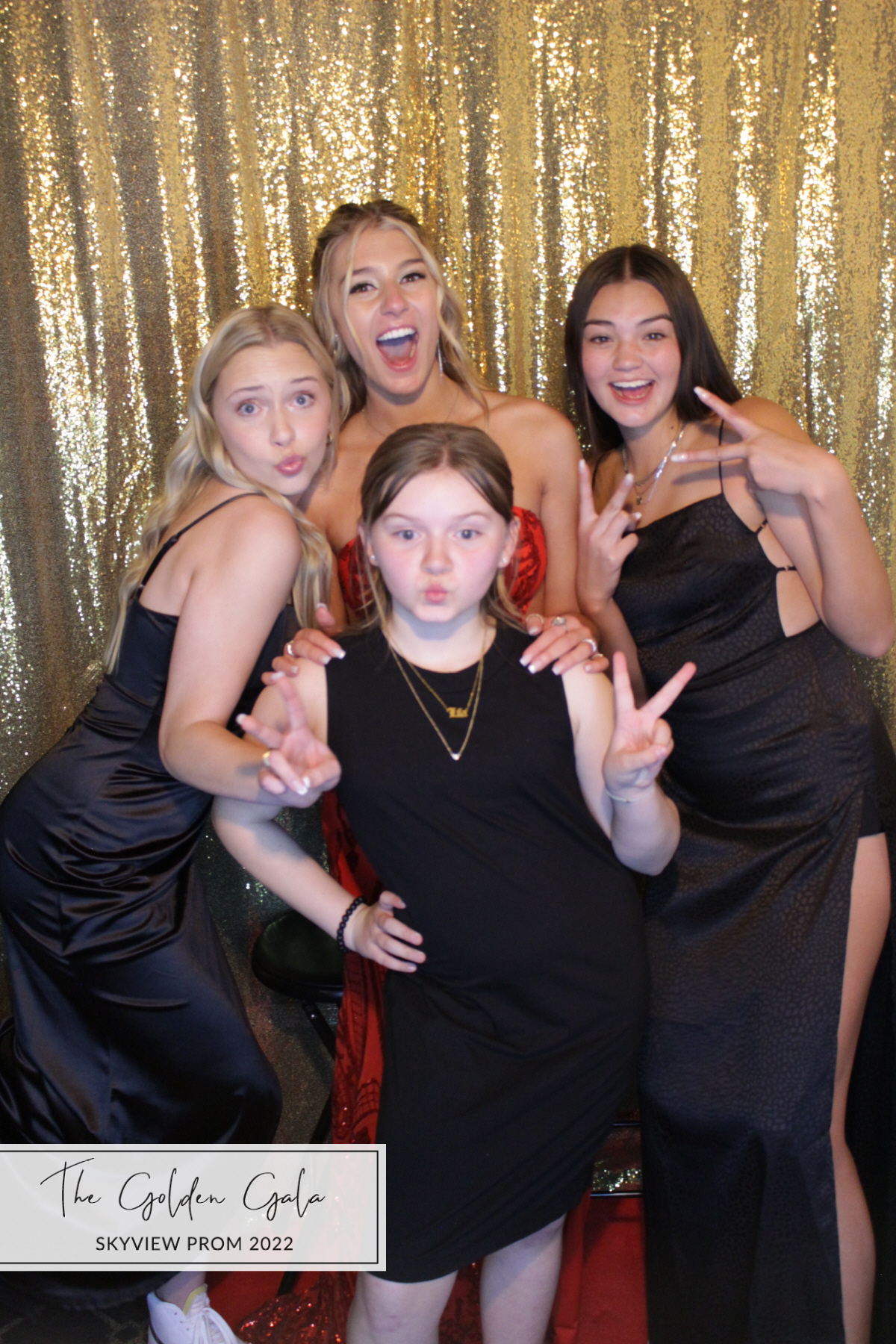 Skyview Prom | View more photos from the event at gallery.photoboothbillings.com/u/PhotoBoothBillings/Skyview-Prom