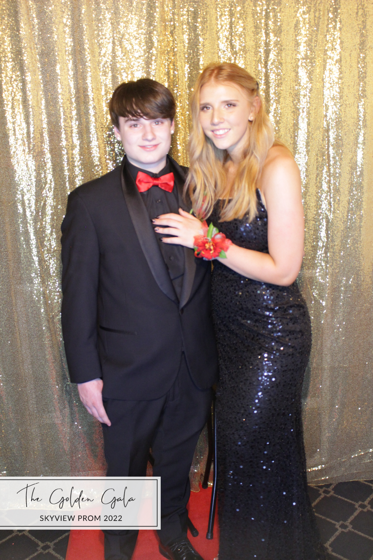 Skyview Prom | View more photos from the event at gallery.photoboothbillings.com/u/PhotoBoothBillings/Skyview-Prom