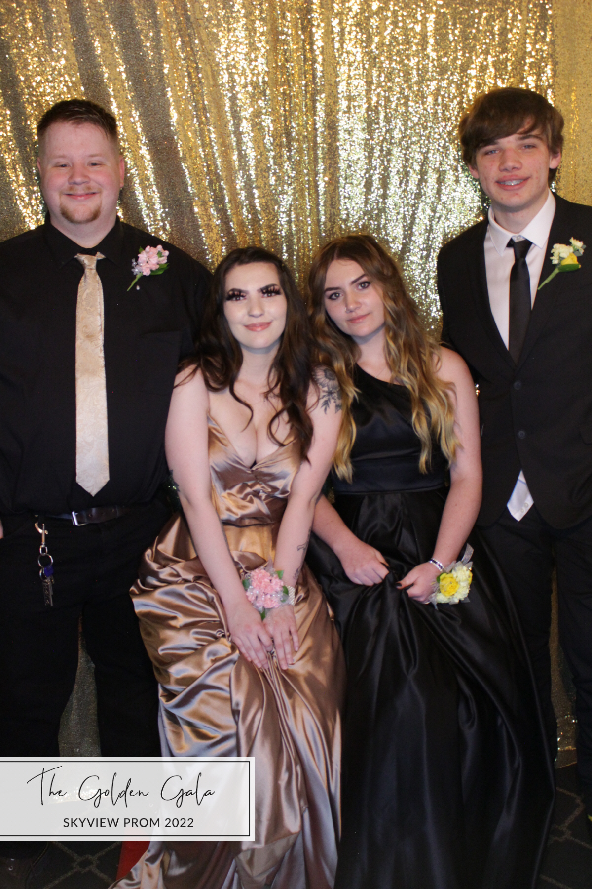 Skyview Prom | View more photos from the event at gallery.photoboothbillings.com/u/PhotoBoothBillings/Skyview-Prom