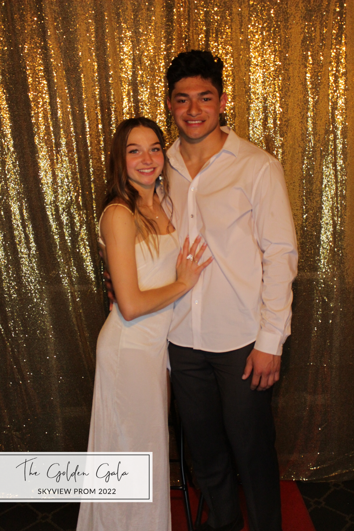 Skyview Prom | View more photos from the event at gallery.photoboothbillings.com/u/PhotoBoothBillings/Skyview-Prom