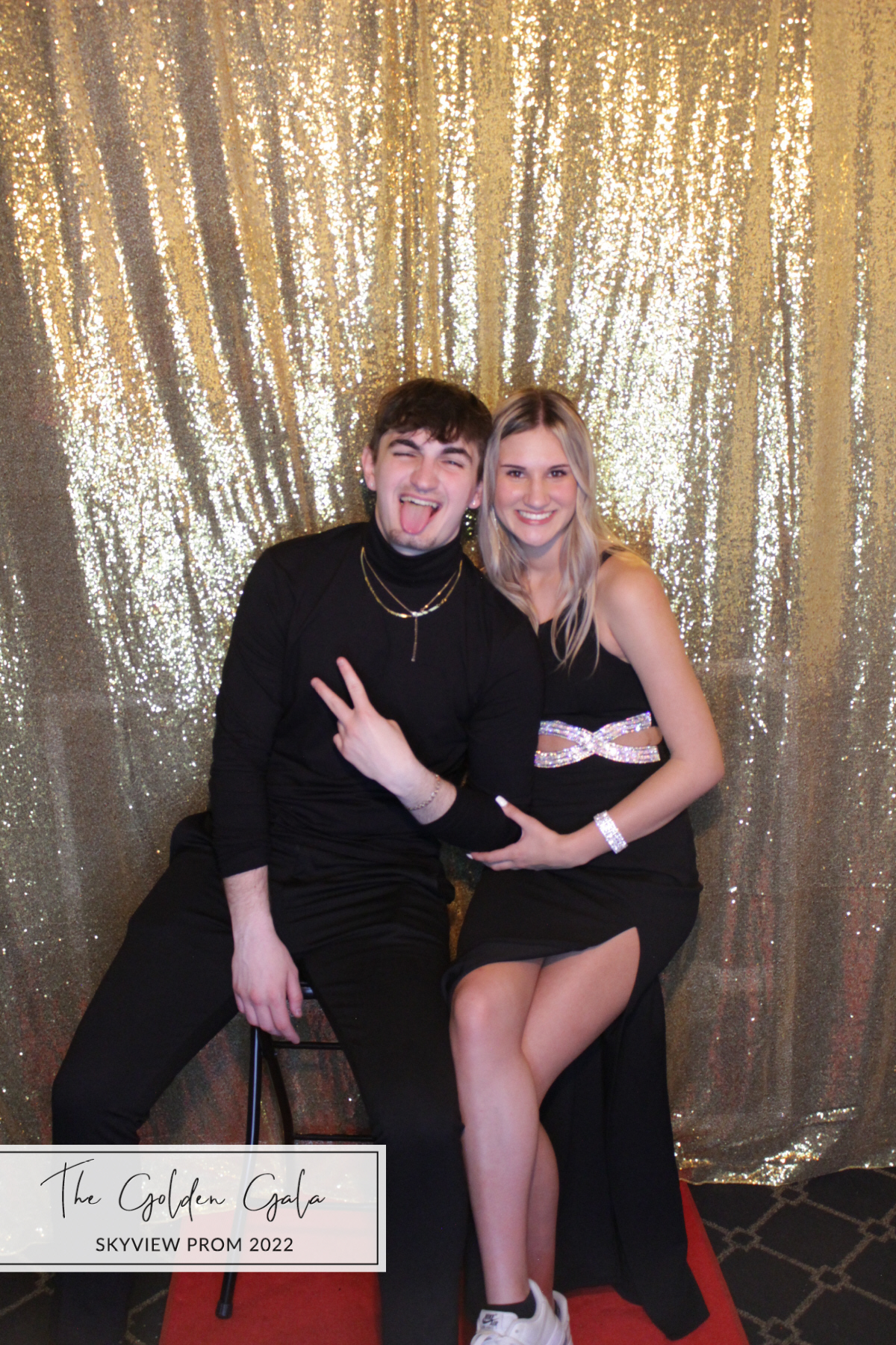 Skyview Prom | View more photos from the event at gallery.photoboothbillings.com/u/PhotoBoothBillings/Skyview-Prom
