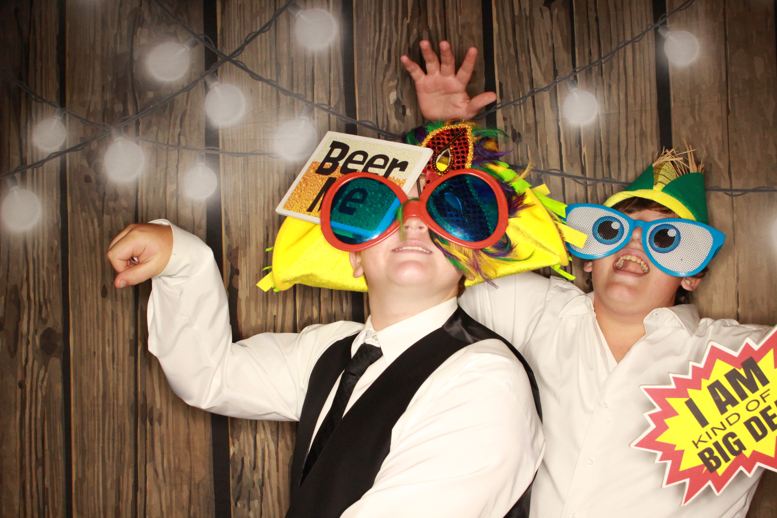 TJ and Kelli's Wedding | View more photos from the event at gallery.photoboothbillings.com/u/PhotoBoothBillings/TJ-and-Kellis-Wedding