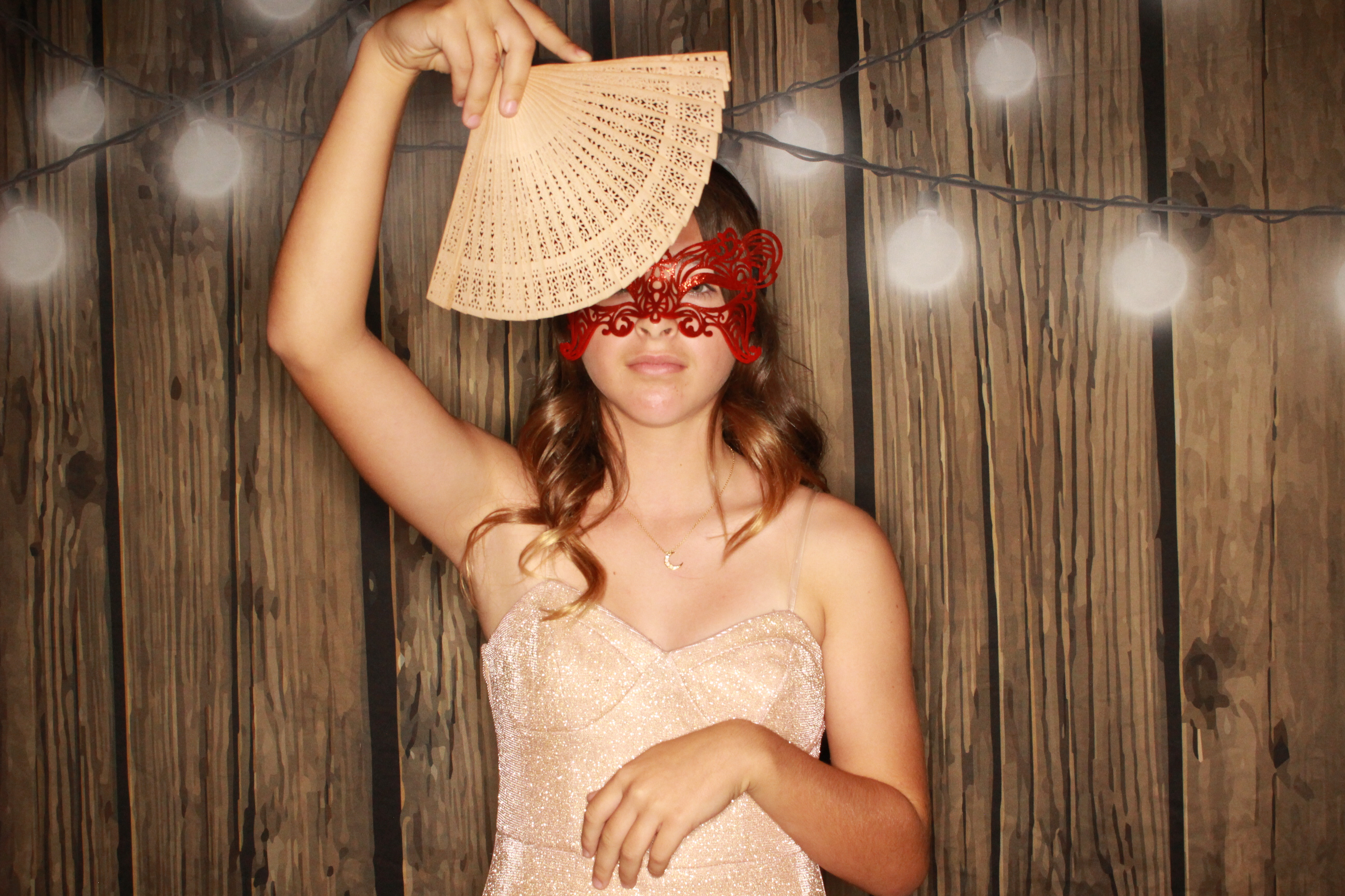 TJ and Kelli's Wedding | View more photos from the event at gallery.photoboothbillings.com/u/PhotoBoothBillings/TJ-and-Kellis-Wedding