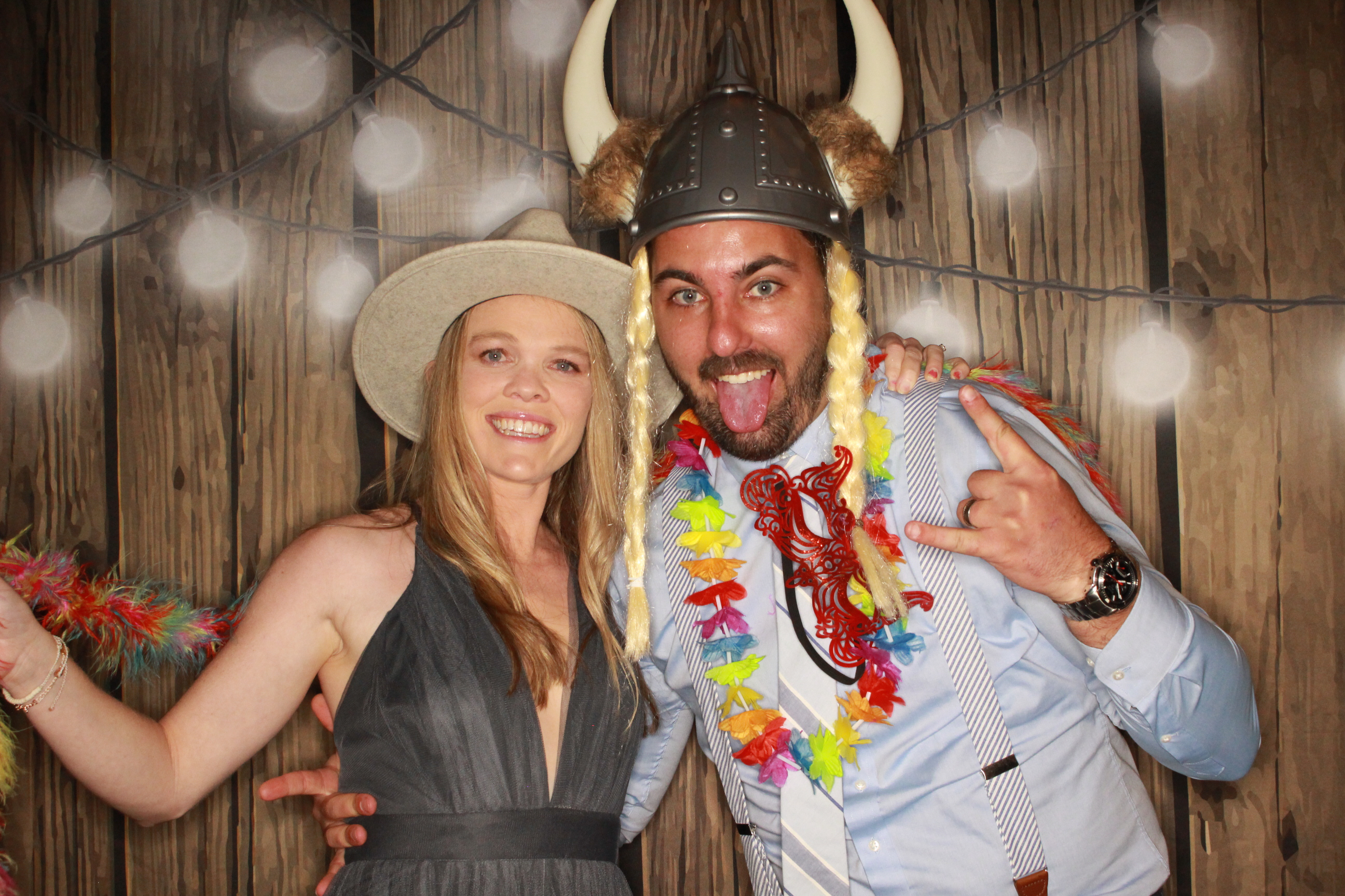 TJ and Kelli's Wedding | View more photos from the event at gallery.photoboothbillings.com/u/PhotoBoothBillings/TJ-and-Kellis-Wedding