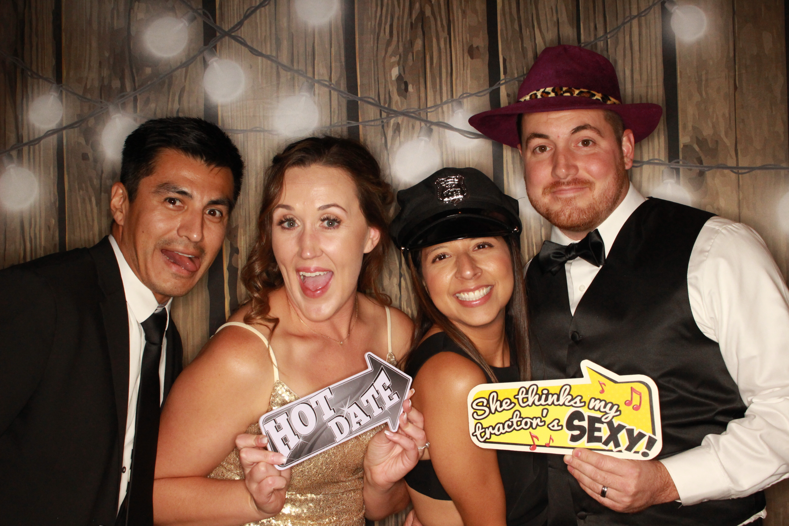 TJ and Kelli's Wedding | View more photos from the event at gallery.photoboothbillings.com/u/PhotoBoothBillings/TJ-and-Kellis-Wedding