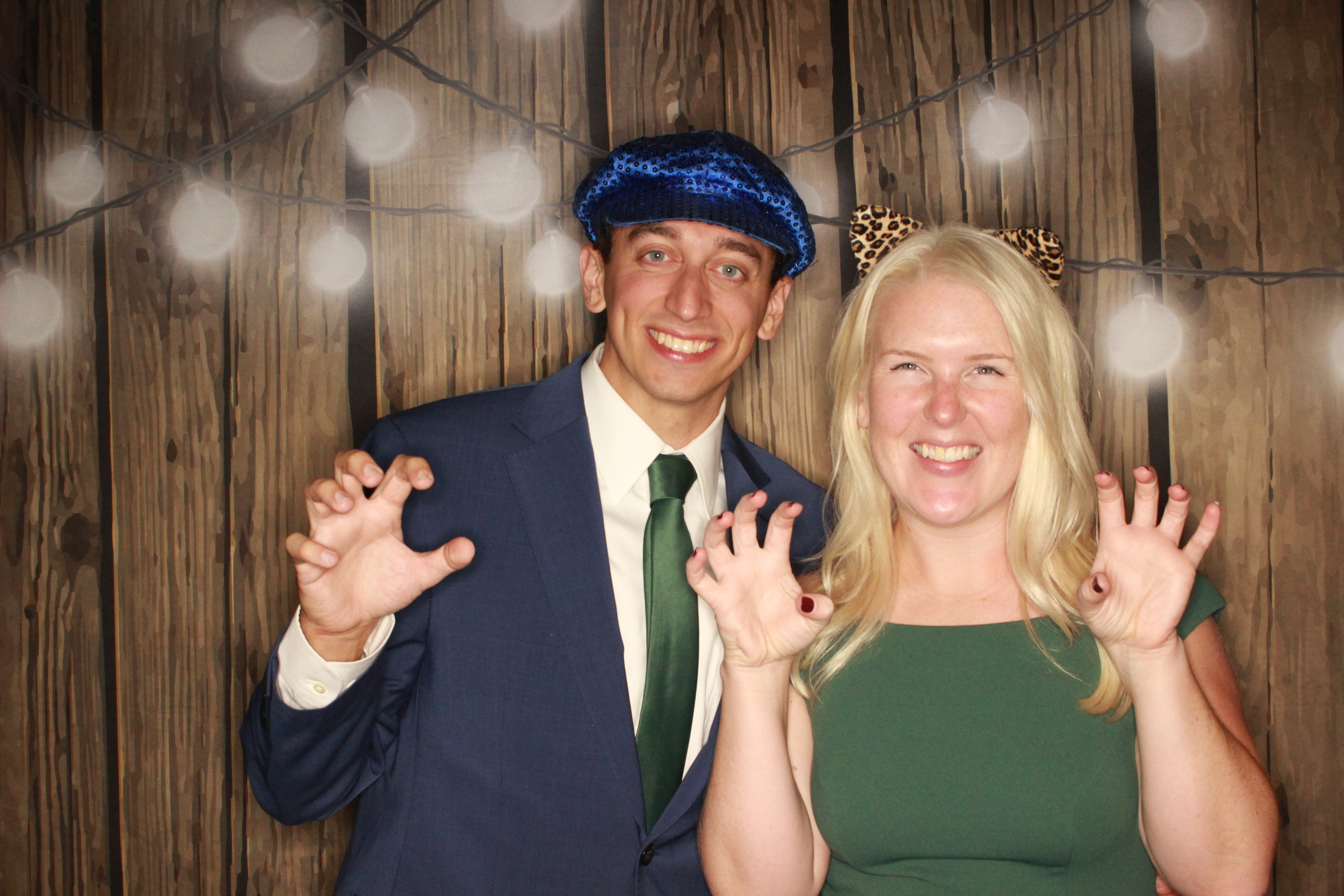 TJ and Kelli's Wedding | View more photos from the event at gallery.photoboothbillings.com/u/PhotoBoothBillings/TJ-and-Kellis-Wedding